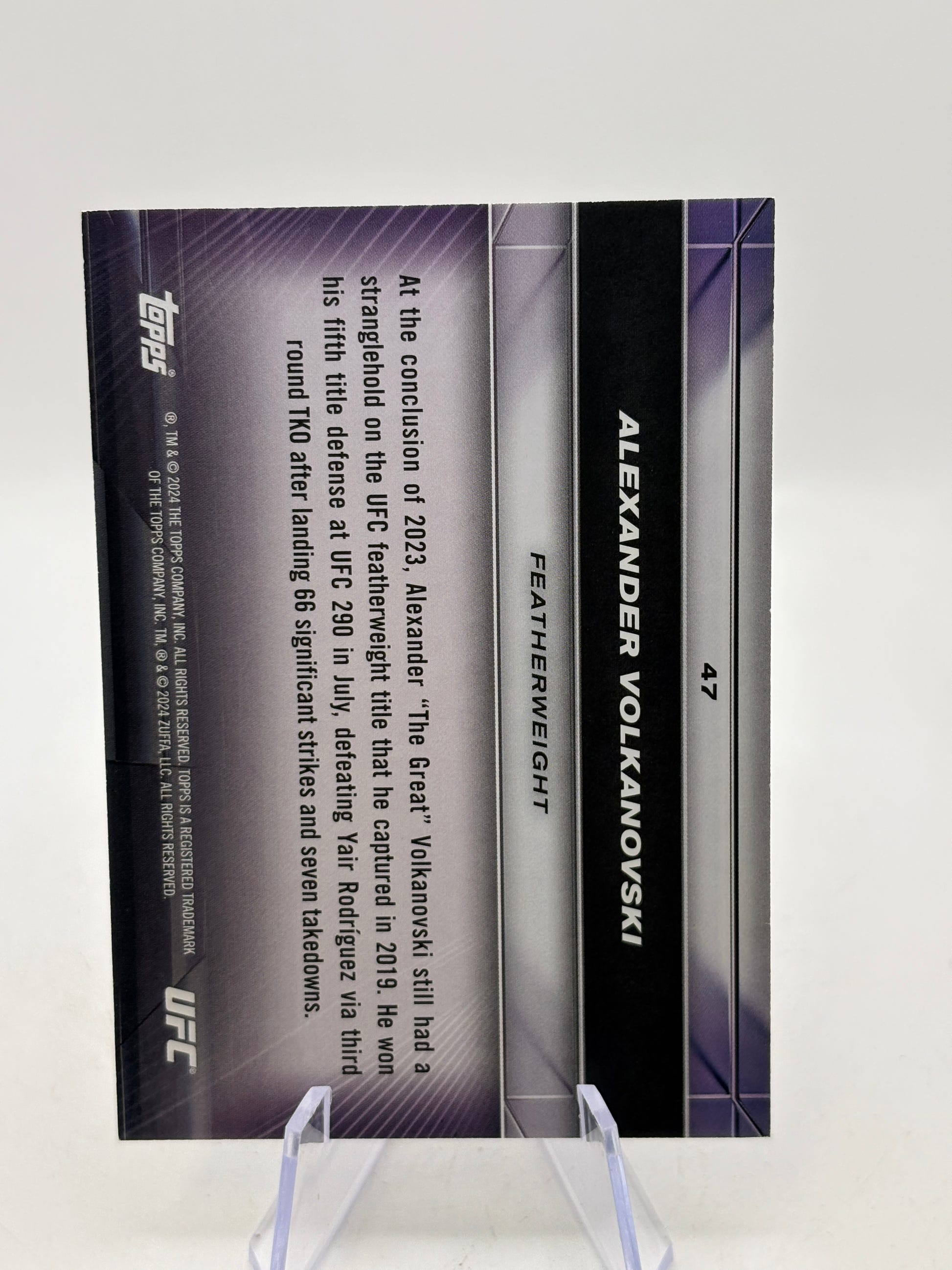 Alexander Volkanovski 2024 Topps UFC Knockout /125 Holo Silver #47 SP MMA image 2