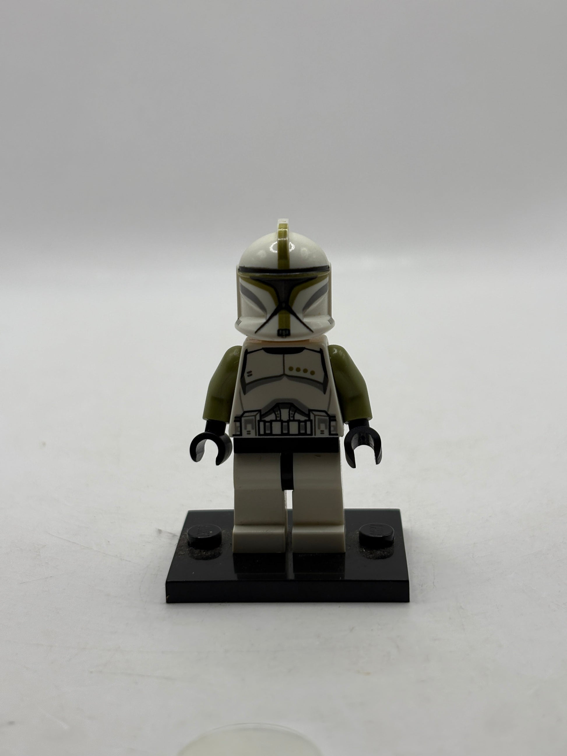 Lego Star Wars Clone Trooper Sergeant (Olive Green) Minifigure SW0438 FRENLY BRICKS - Open 7 Days