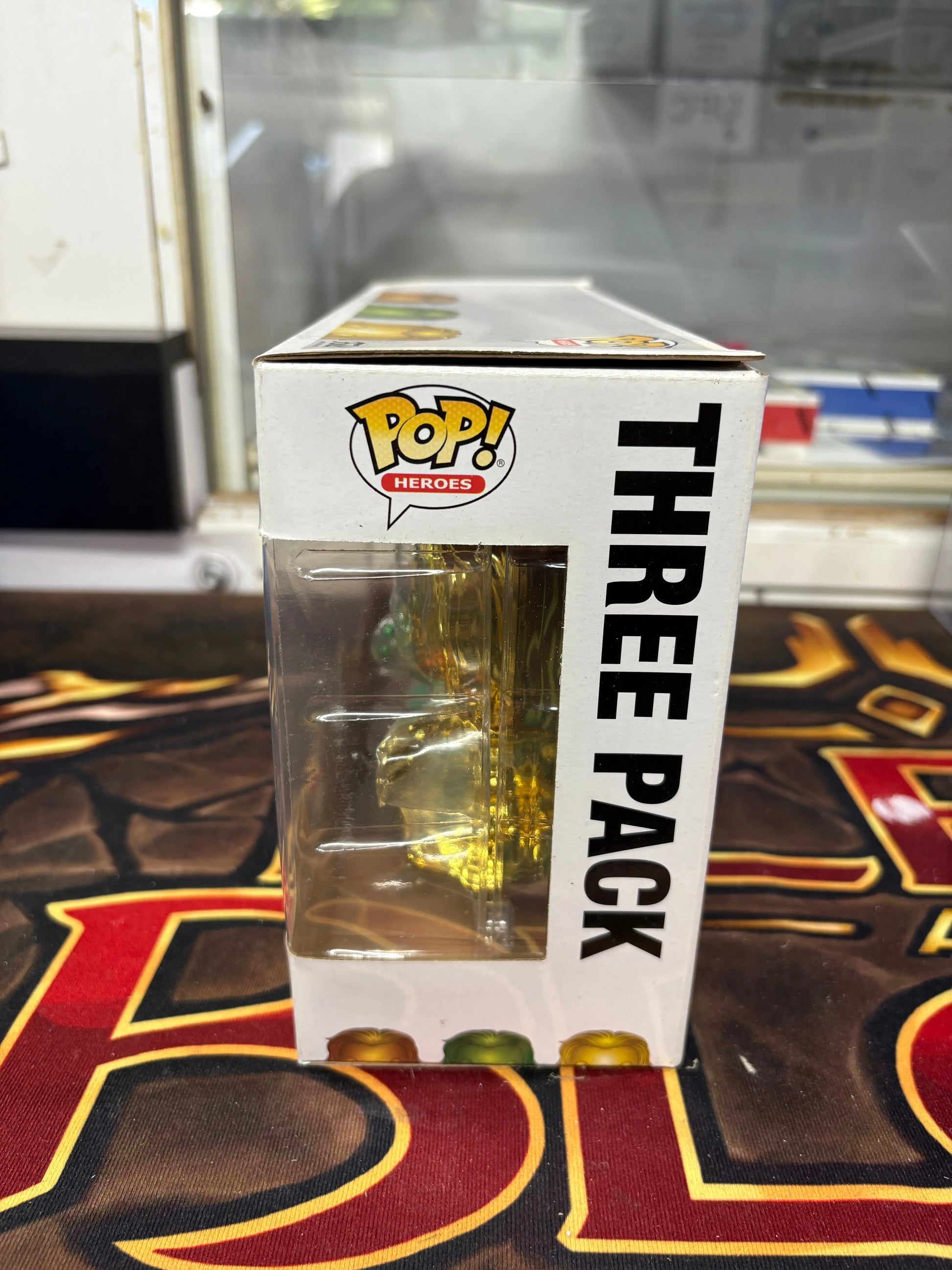 Funko Pop Vinyls Aquaman, Arthur Curry in Hero Suit, Popcultcha, 3 Pack FRENLY BRICKS - Open 7 Days