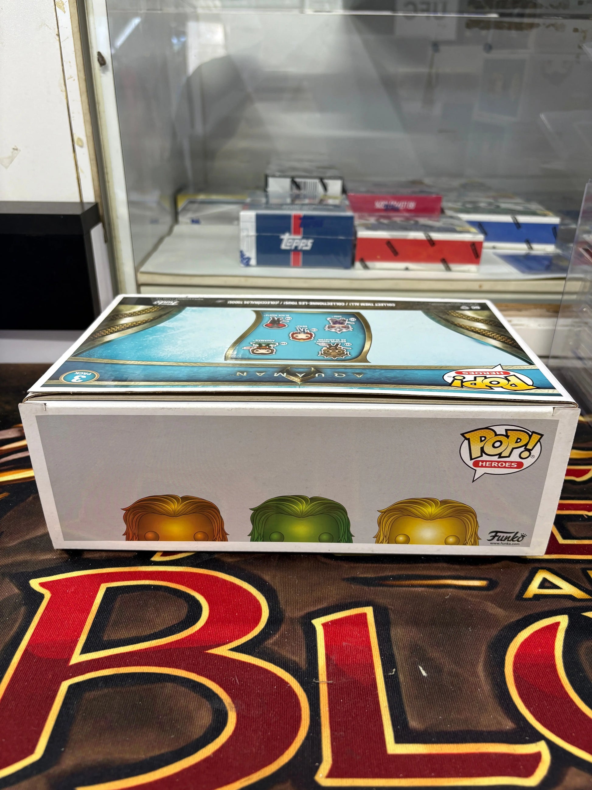 Funko Pop Vinyls Aquaman, Arthur Curry in Hero Suit, Popcultcha, 3 Pack FRENLY BRICKS - Open 7 Days