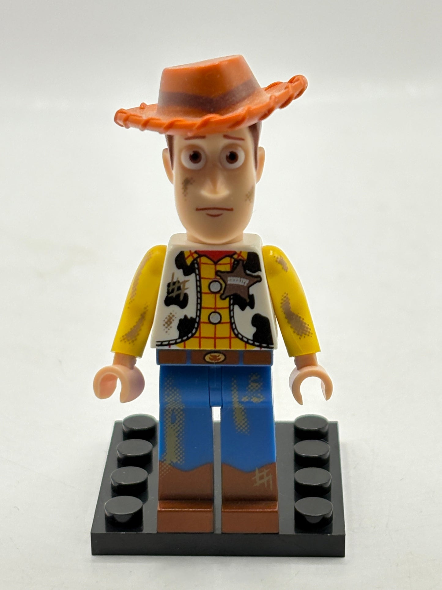 LEGO 7596 Toy Story 3 Minifigure Lot: Dirty Hamm (w/ Plug & Coin), Lotso, Woody FRENLY BRICKS - Open 7 Days