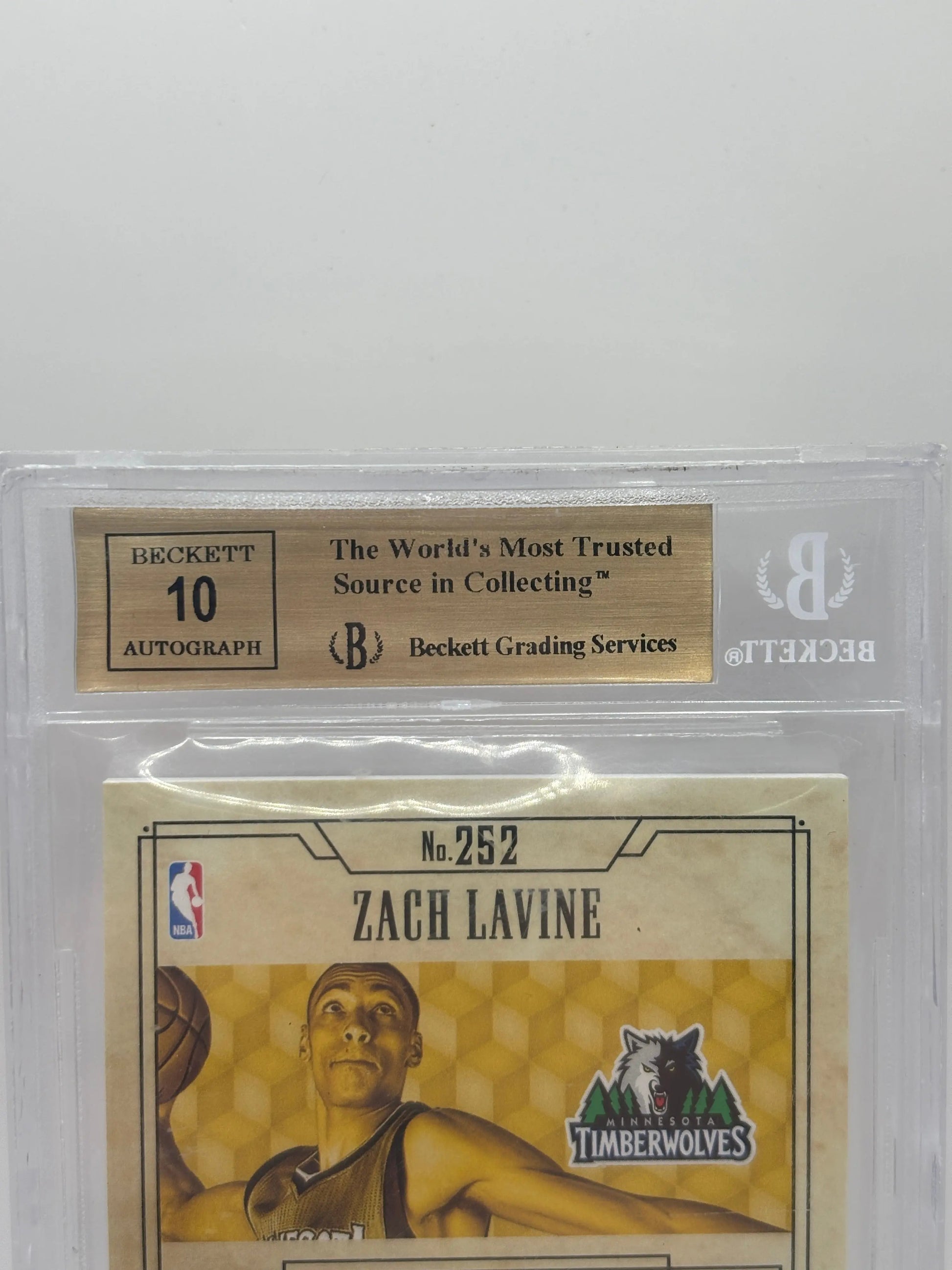 2014-15 Panini Gold Standard #252 Zach Lavine /149 RPA Auto Beckett 9.5 Gem Mint FRENLY BRICKS - Open 7 Days