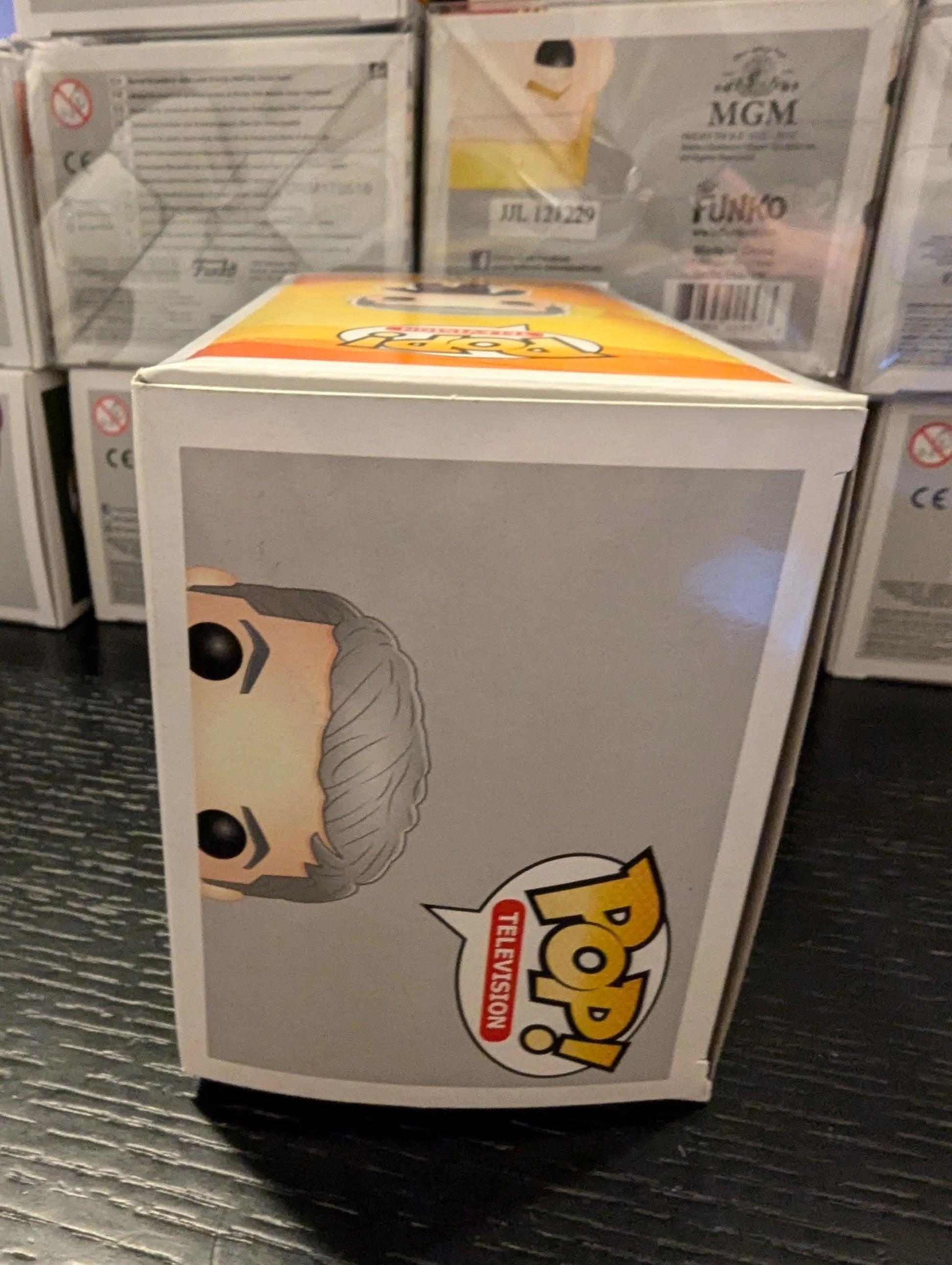 Funko Pop 238 - Doctor Who - 12th Dr with Spoon and Glove Peter Capaldi POP FRENLY BRICKS - Open 7 Days