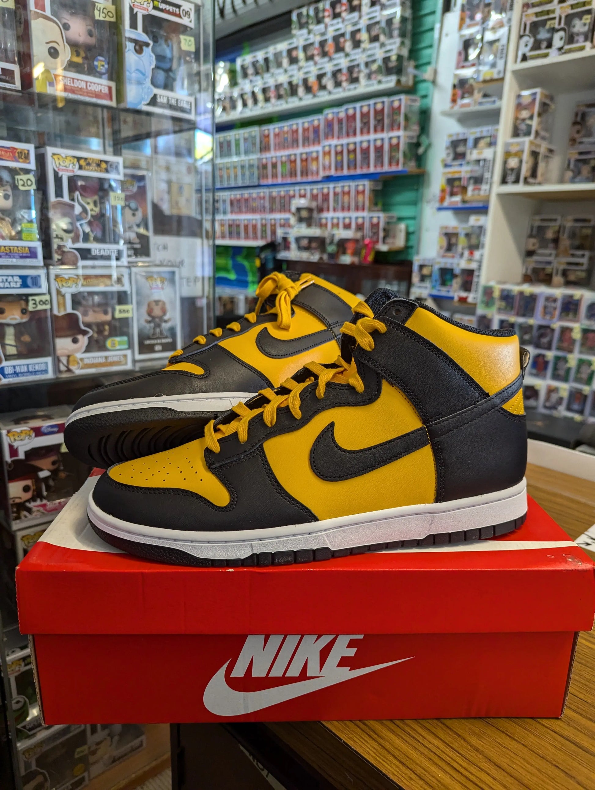 Nike Dunk Hi Retro University Gold/Black Size 11 US Style DD1399-700 FRENLY BRICKS - Open 7 Days