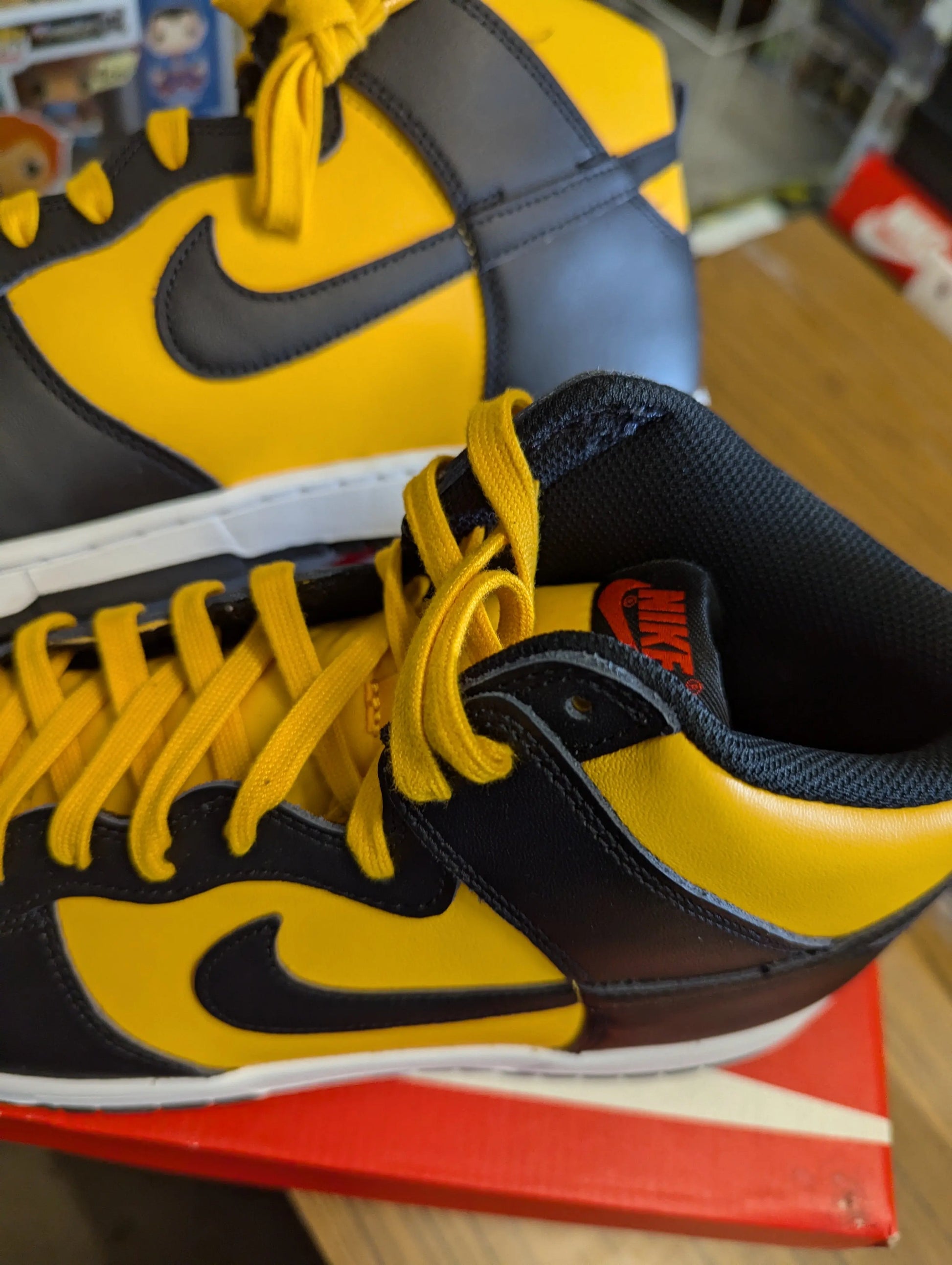 Nike Dunk Hi Retro University Gold/Black Size 11 US Style DD1399-700 FRENLY BRICKS - Open 7 Days