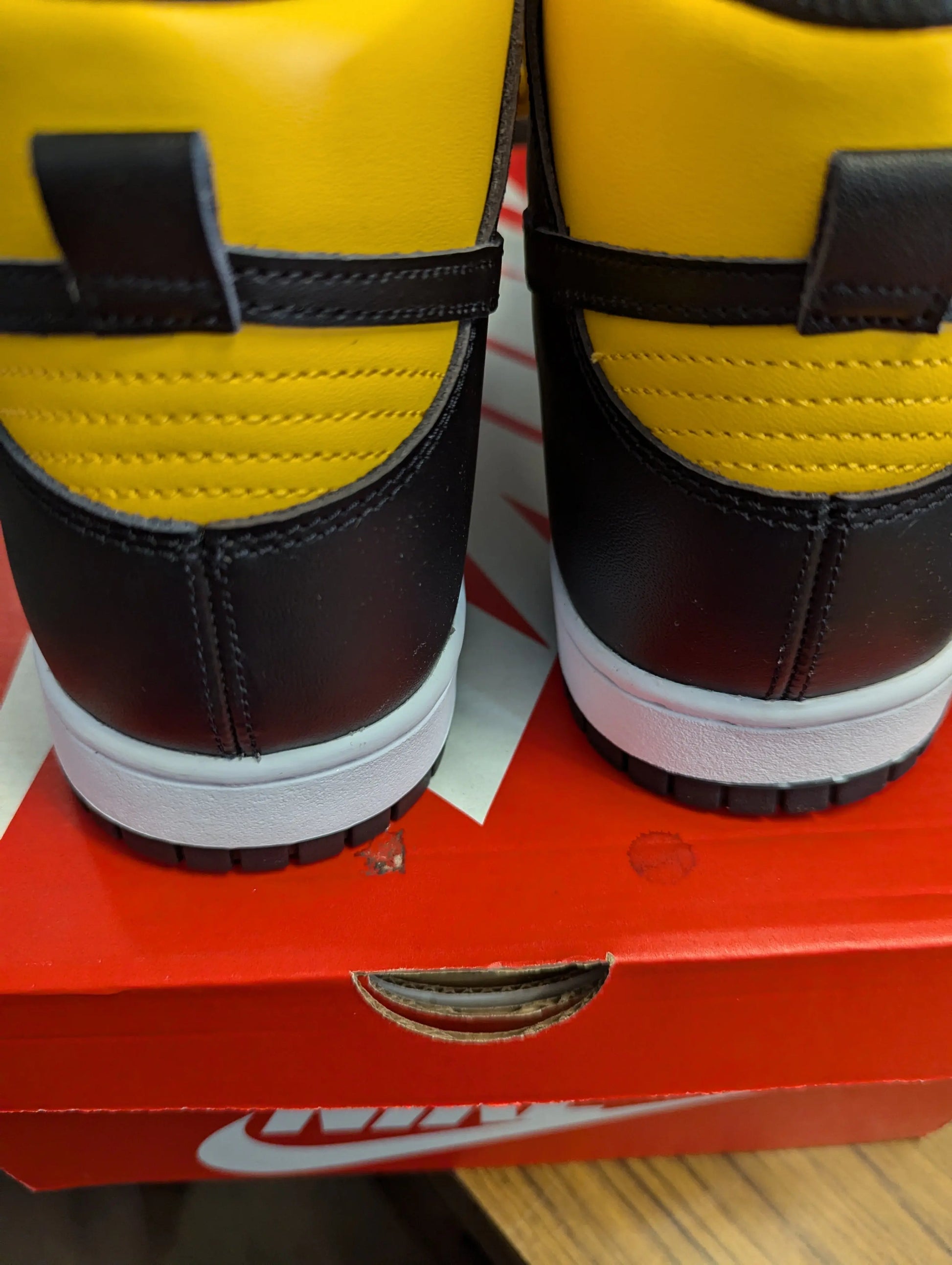 Nike Dunk Hi Retro University Gold/Black Size 11 US Style DD1399-700 FRENLY BRICKS - Open 7 Days