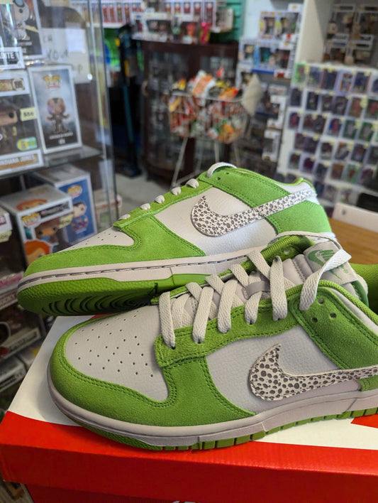 Nike Dunk Low AS Mens Shoes US 8.5 New Safari Swoosh Chlorophyll *box damage* FRENLY BRICKS - Open 7 Days