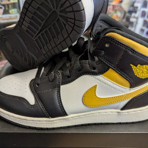 Jordan 1 Mid 'Pollen' USED GS (US7Y - US 8.5 womens) Panda Chicago FRENLY BRICKS - Open 7 Days