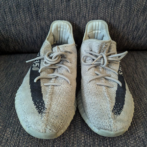 Yeezy Boost 350 V2 US11 Granite USED pre-owned SEE PHOTOS FRENLY BRICKS - Open 7 Days