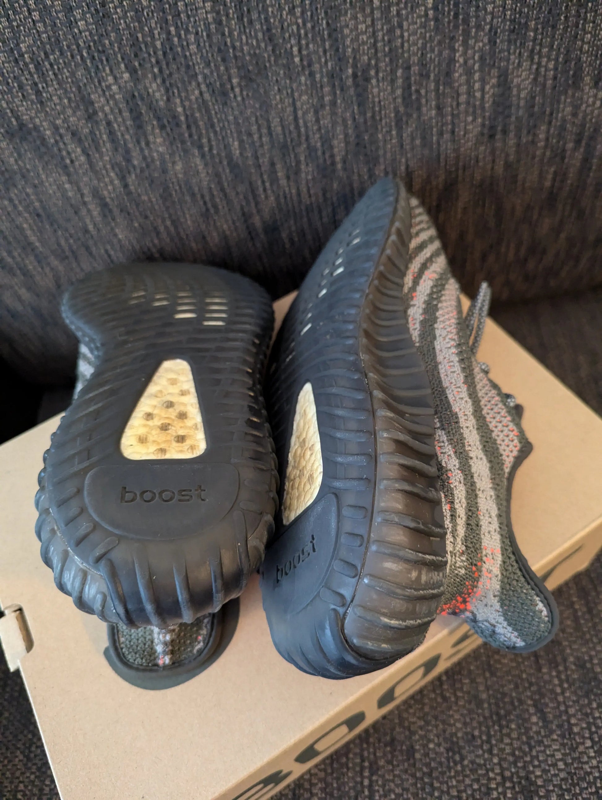 adidas Yeezy Boost 350 V2 Carbon Beluga Men's USED PRE-OWNED US11 FRENLY BRICKS - Open 7 Days