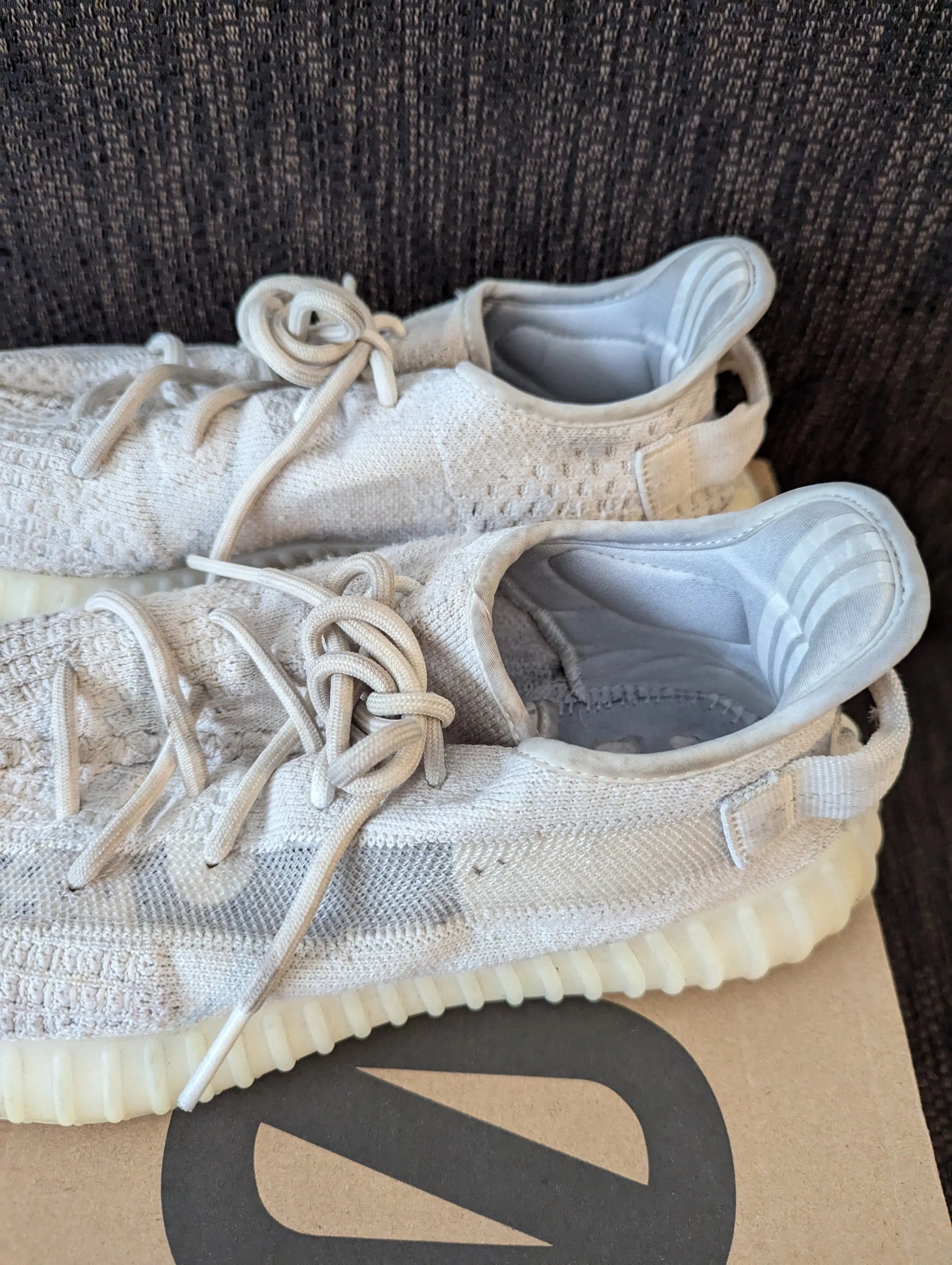 Adidas Yeezy Boost 350 V2 (Bone) US10 USED pre-owned FRENLY BRICKS - Open 7 Days