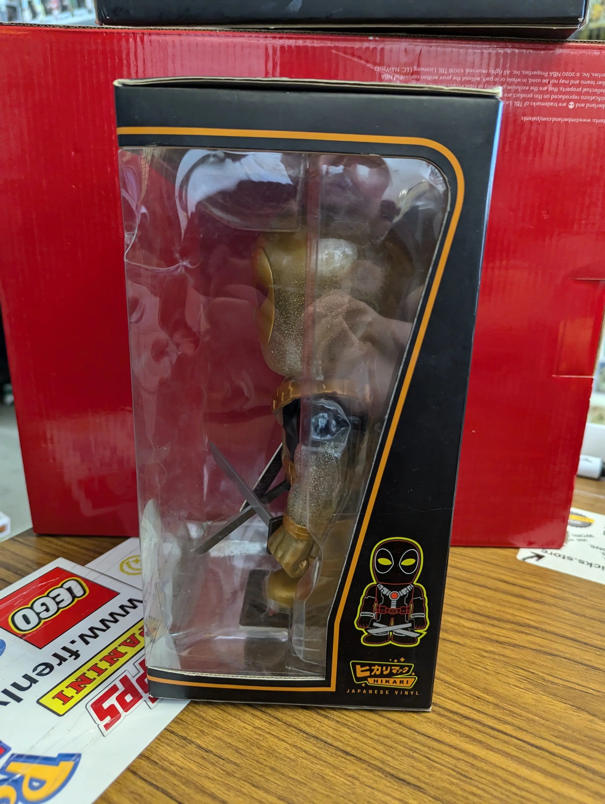 Hikari Deadpool Black And Gold Glitter Japanese Vinyl Figure 750 pce FRENLY BRICKS - Open 7 Days