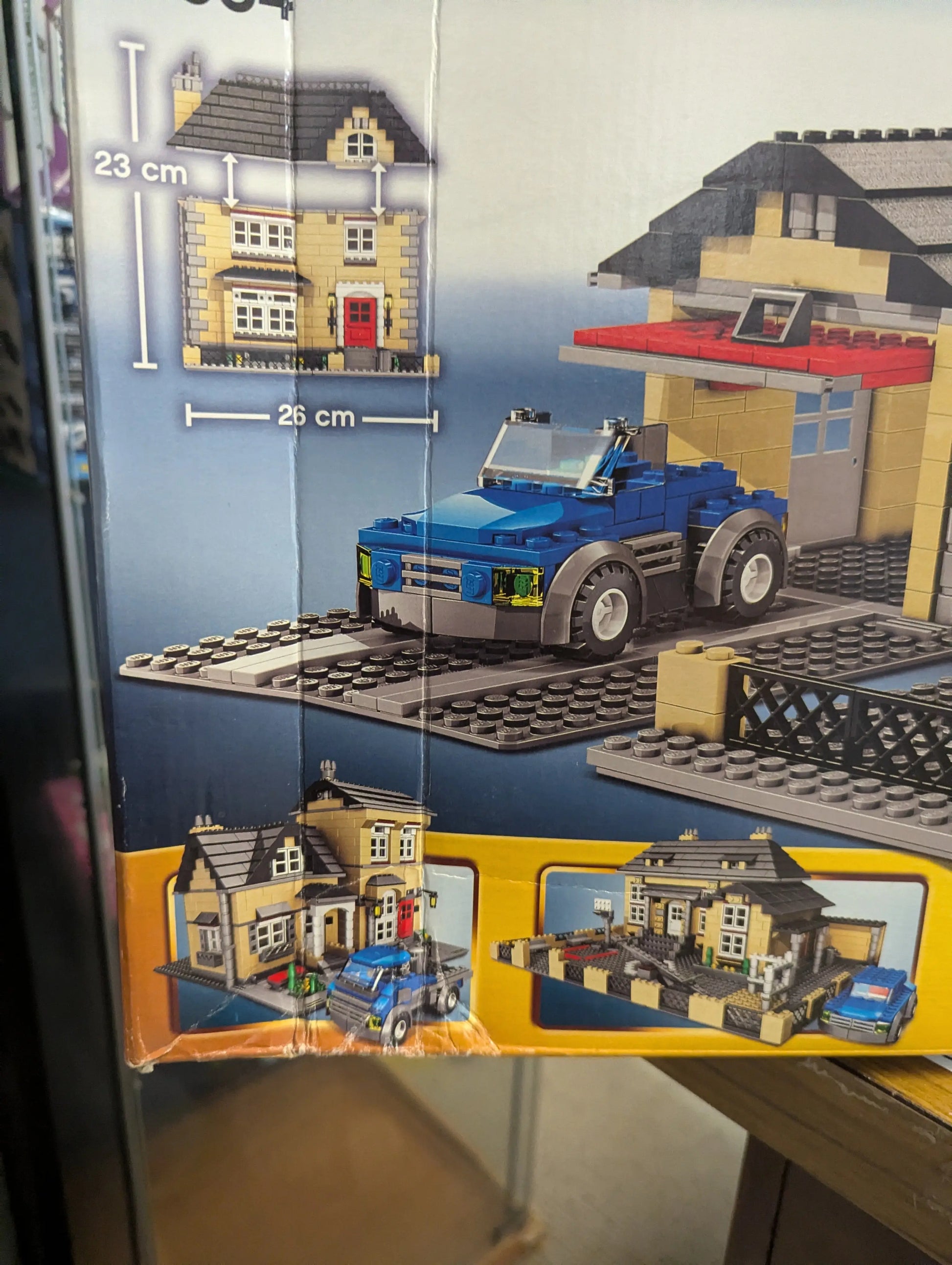 LEGO Creator Model Townhouse 4954 NEW SEALED RETIRED BOX DAMAGE SEE PICTURES FRENLY BRICKS - Open 7 Days