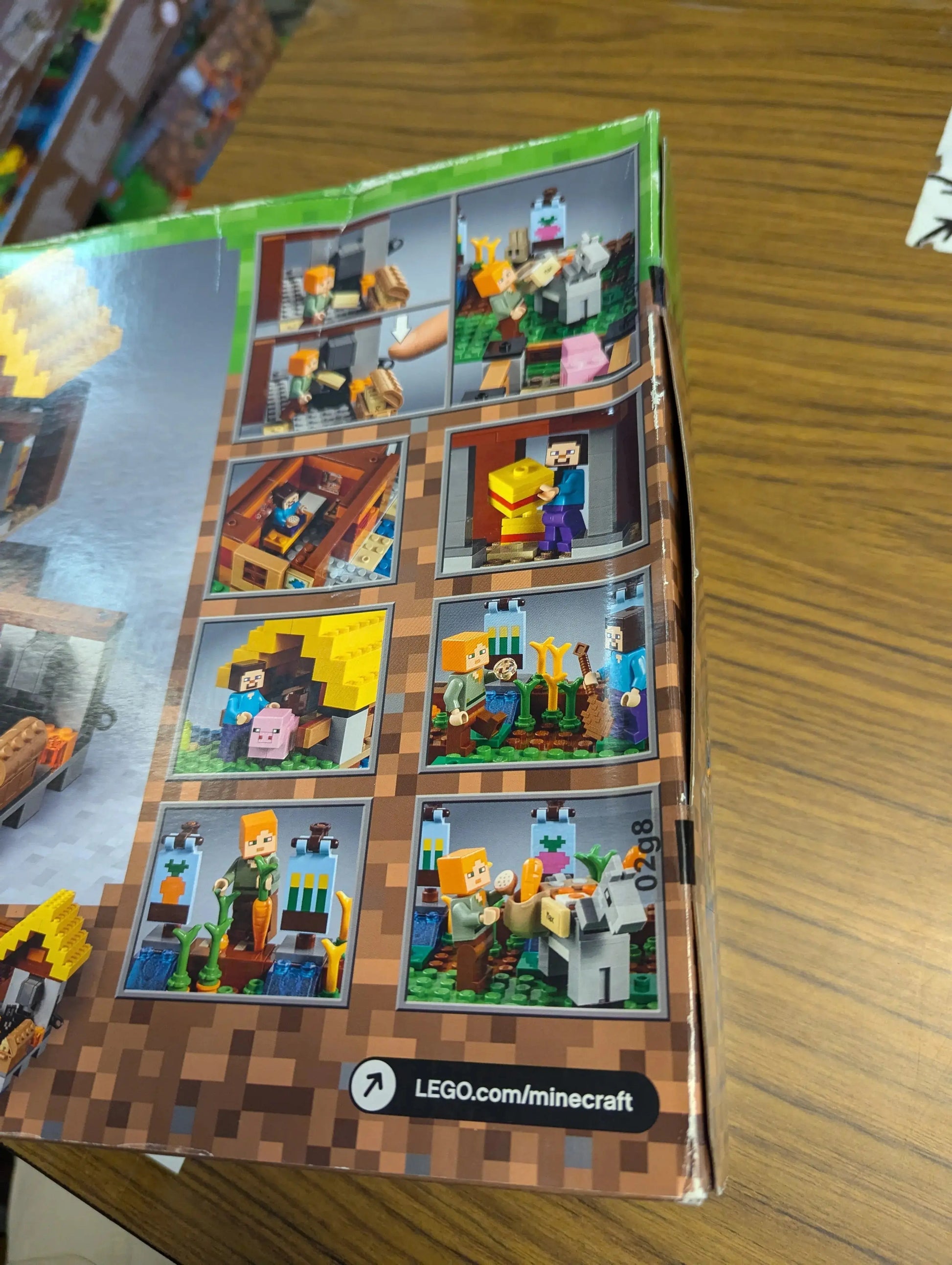 LEGO Minecraft 21144 The Farm Cottage BNIB New Sealed Damaged Box FRENLY BRICKS - Open 7 Days