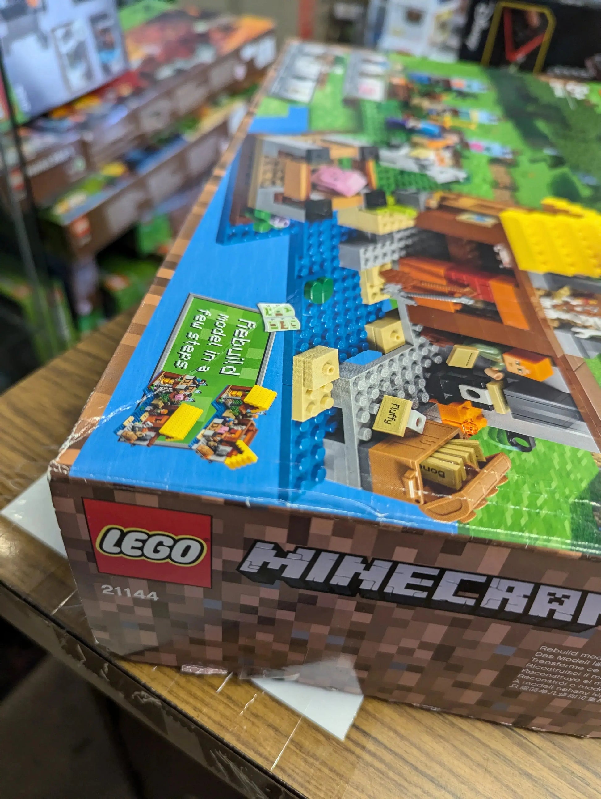 LEGO Minecraft 21144 The Farm Cottage BNIB New Sealed Damaged Box FRENLY BRICKS - Open 7 Days