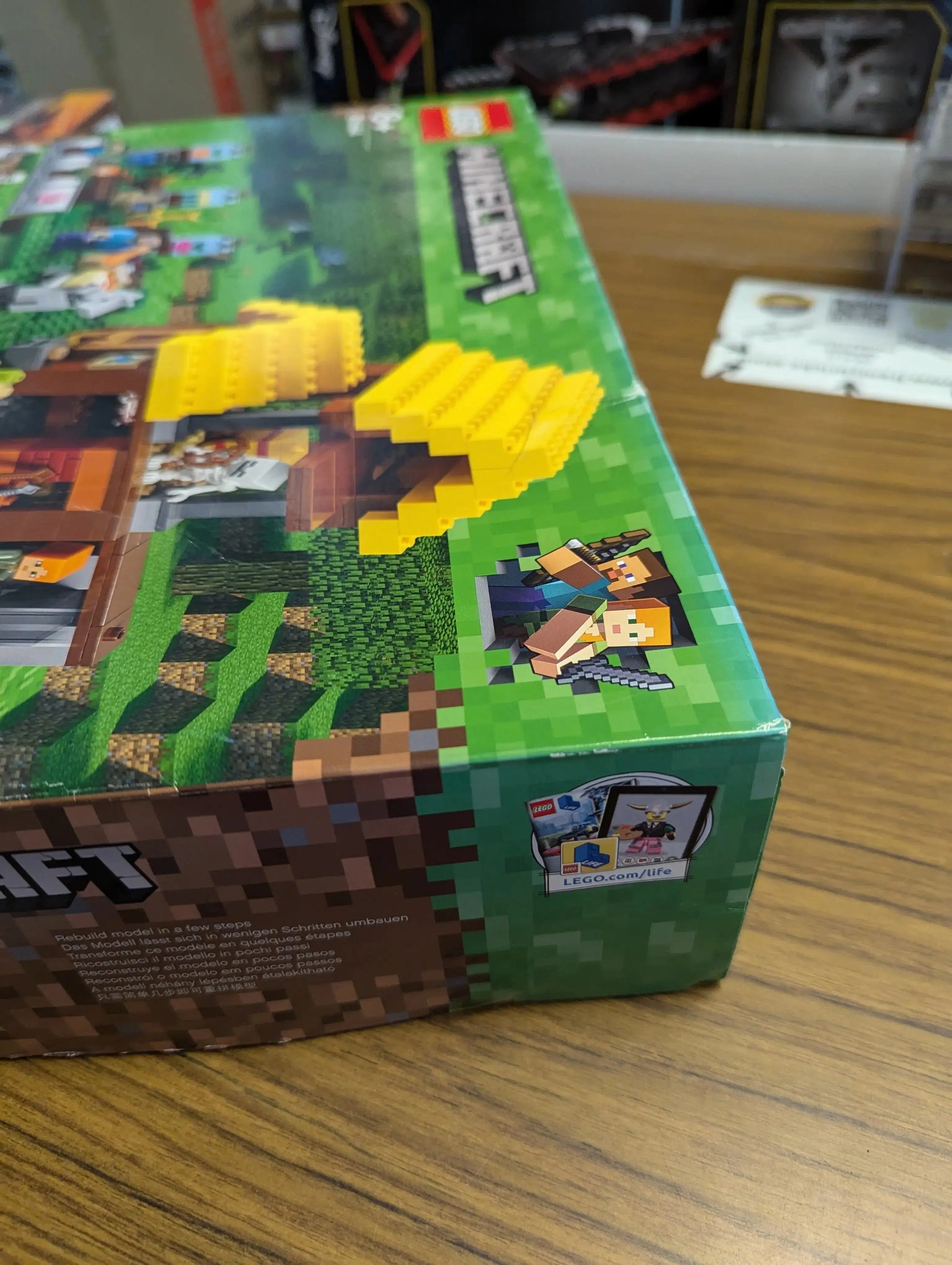 LEGO Minecraft 21144 The Farm Cottage BNIB New Sealed Damaged Box FRENLY BRICKS - Open 7 Days