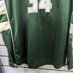 BUCKS GIANNIS #34 ANTETOKOUNMPO AUTOGRAPHED GREEN JERSEY BECKETT WITNESS FRENLY BRICKS - Open 7 Days