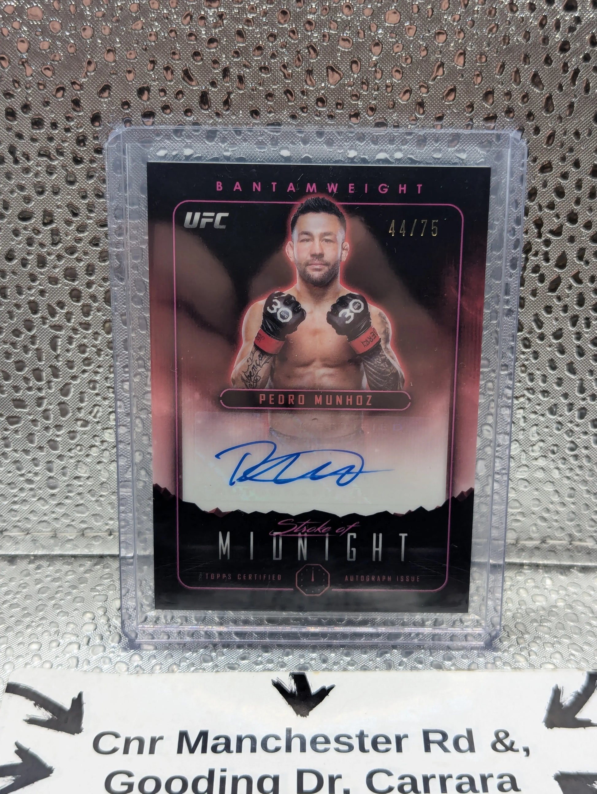 PEDRO MUNHOZ 2024 TOPPS MIDNIGHT UFC STROKE OF MIDNIGHT AUTO #SMA-PMZ /75 FRENLY BRICKS - Open 7 Days