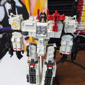 Transformers Generations Metroplex FRENLY BRICKS - Open 7 Days