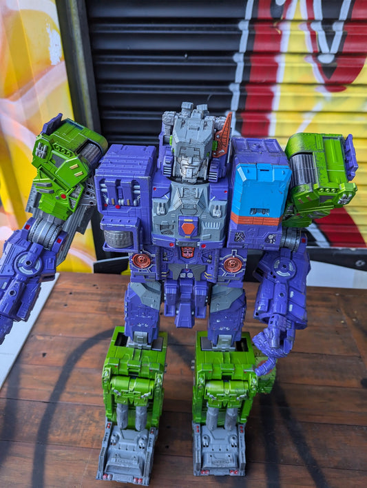 SHATTERED GLASS FORTRESS MAXIMUS CUSTOM PAINT SKORPINOX FRENLY BRICKS - Open 7 Days