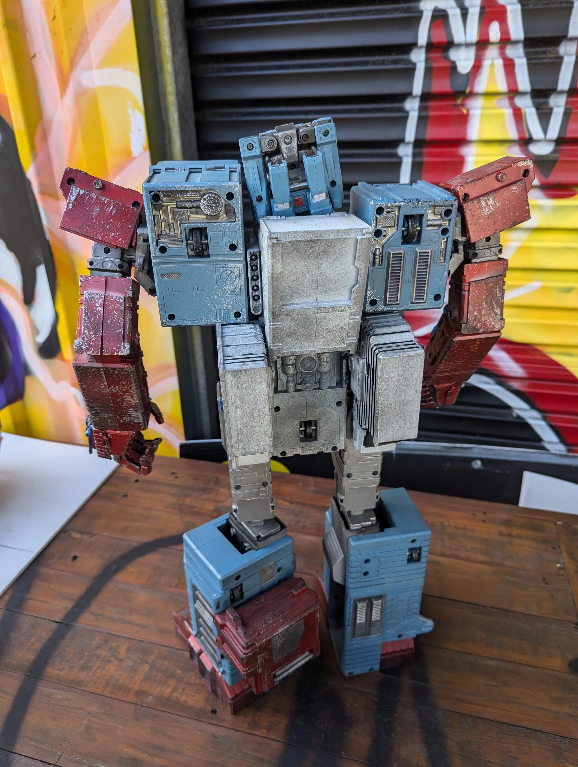 FORTRESS MAXIMUS CUSTOM PAINT FRENLY BRICKS - Open 7 Days