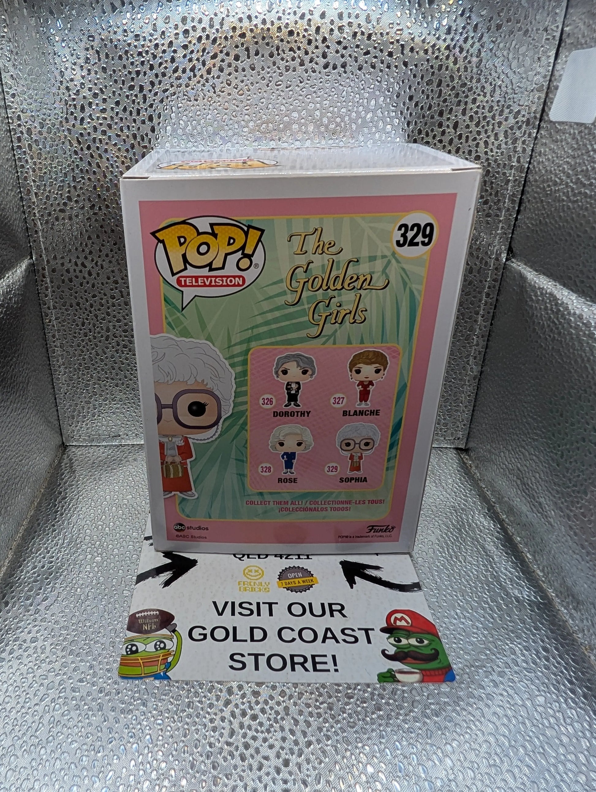 FUNKO POP TELEVISION THE GOLDEN GIRLS #329 SOPHIA (GLITTER) VAULTED VINYL FRENLY BRICKS - Open 7 Days