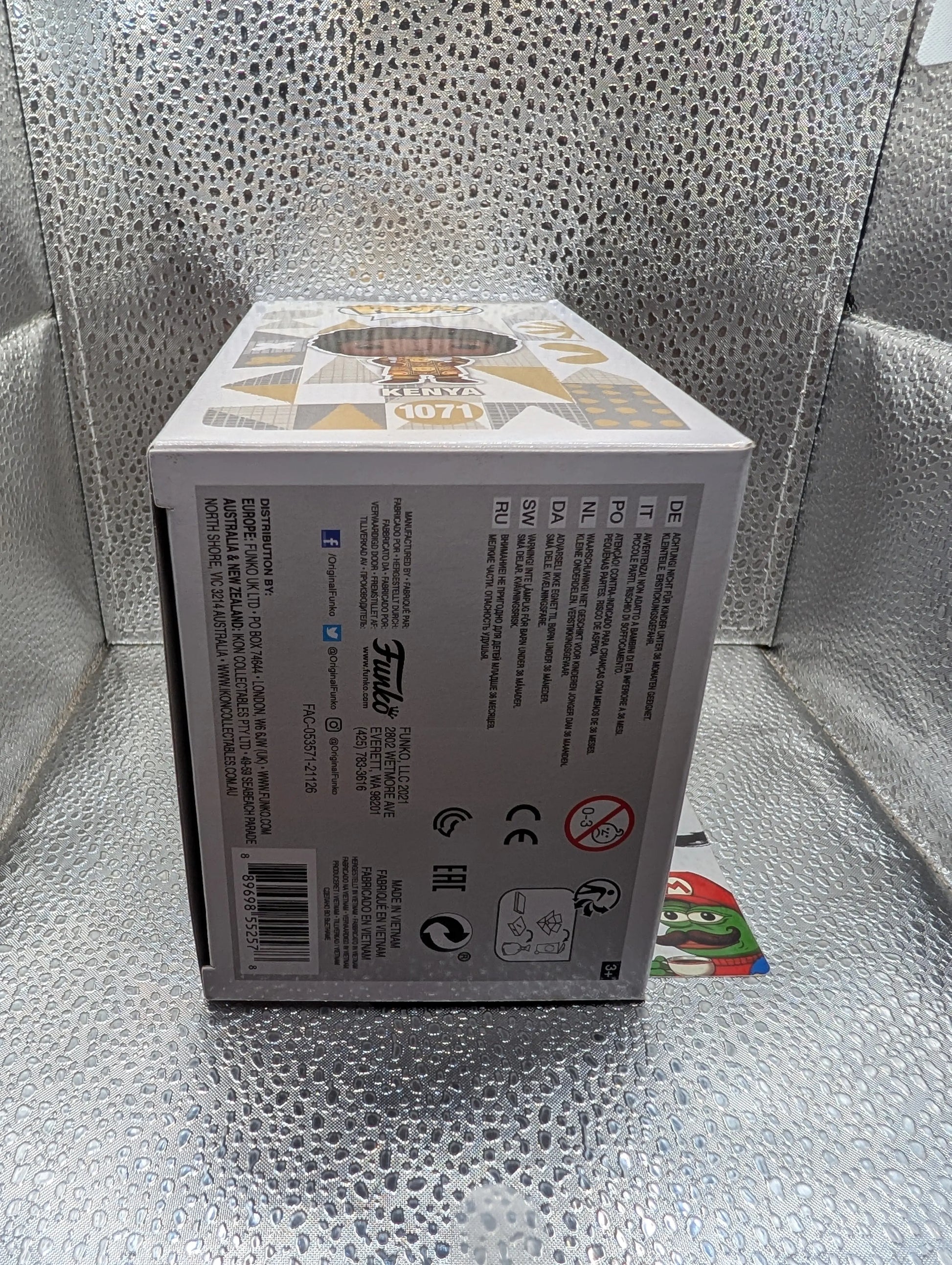 Disney Its a Small World Funko Pop Vinyl Kenya #1071 with Pop Protector FRENLY BRICKS - Open 7 Days