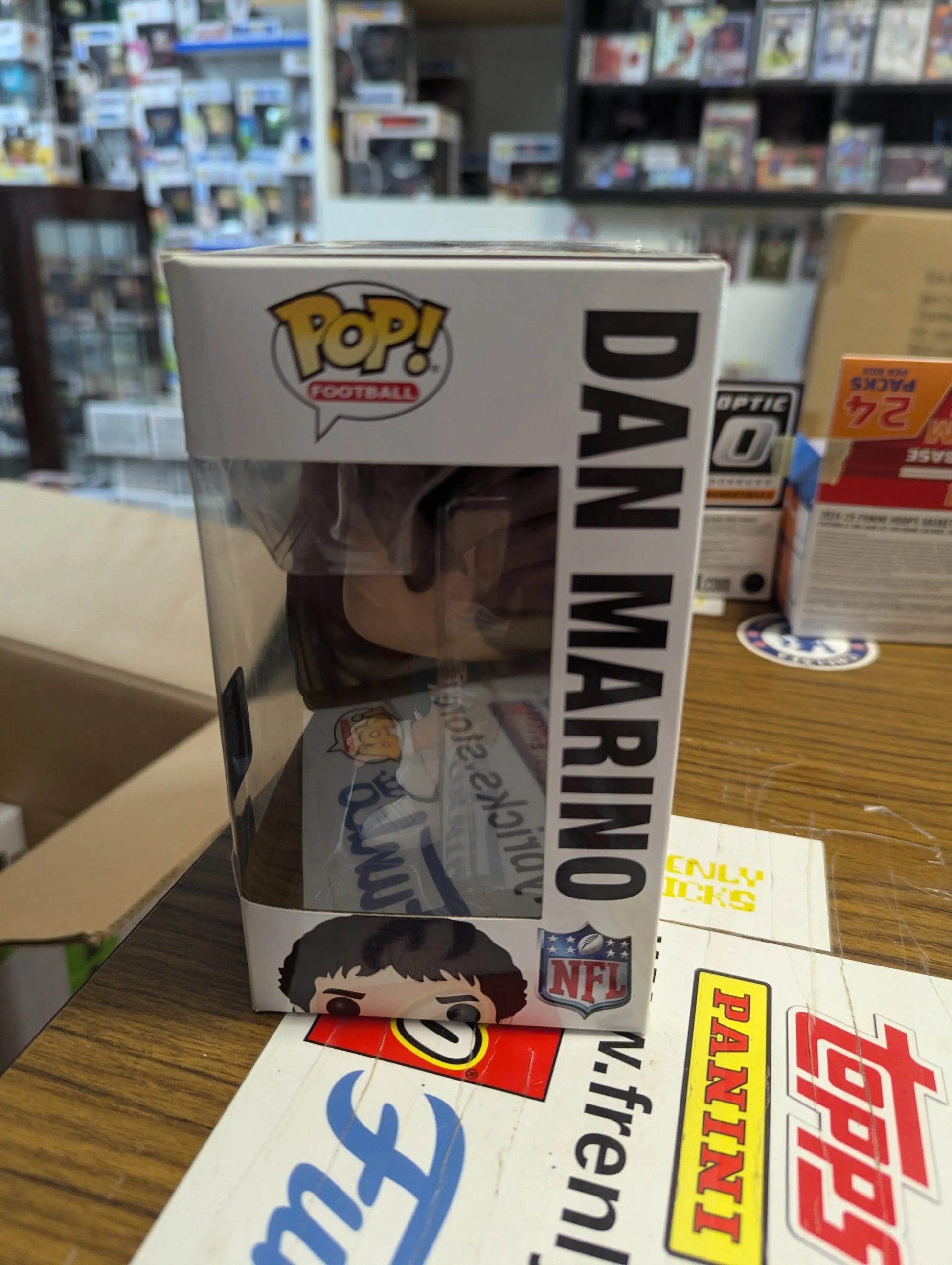 Dan Marino Funko POP Vinyl SPORTS NFL Legends Dolphins Home FRENLY BRICKS - Open 7 Days