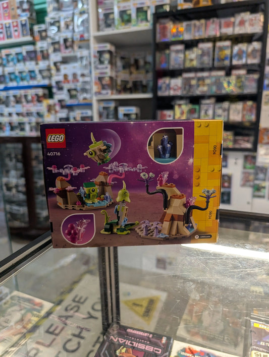 Cute LEGO 40716 Alien Planet Habitat Space Creatures Galaxy Moon Mars Astronaut FRENLY BRICKS - Open 7 Days