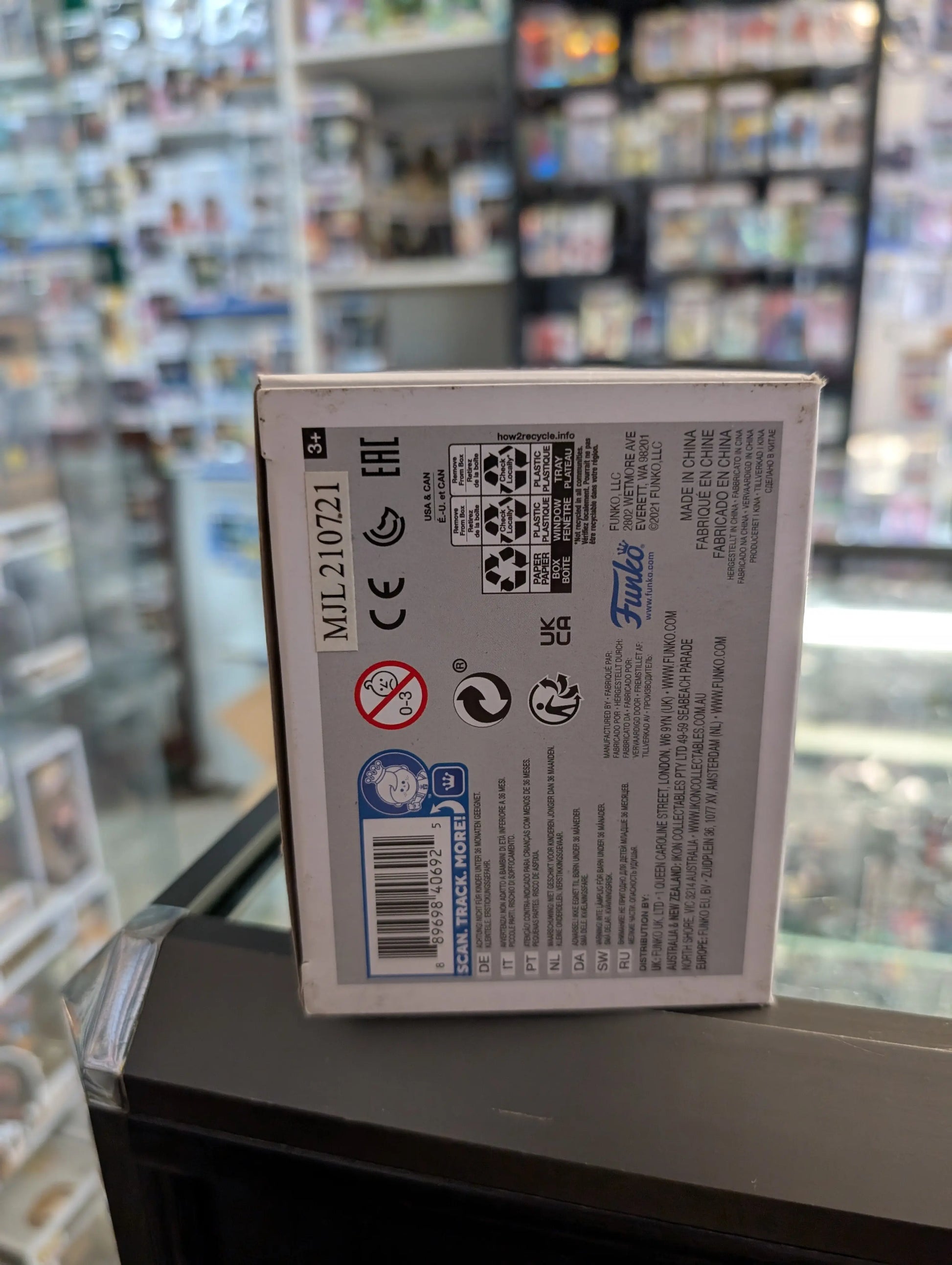 Funko Pop! Vinyl: Sarah #751 Box Damage The Craft FRENLY BRICKS - Open 7 Days