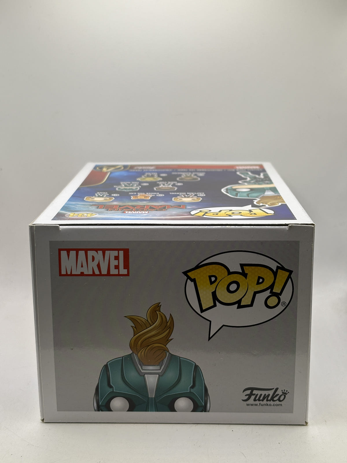 Funko POP! Marvel Captain Marvel #434 Vers Bobble-Head Special Edition — top image 5
