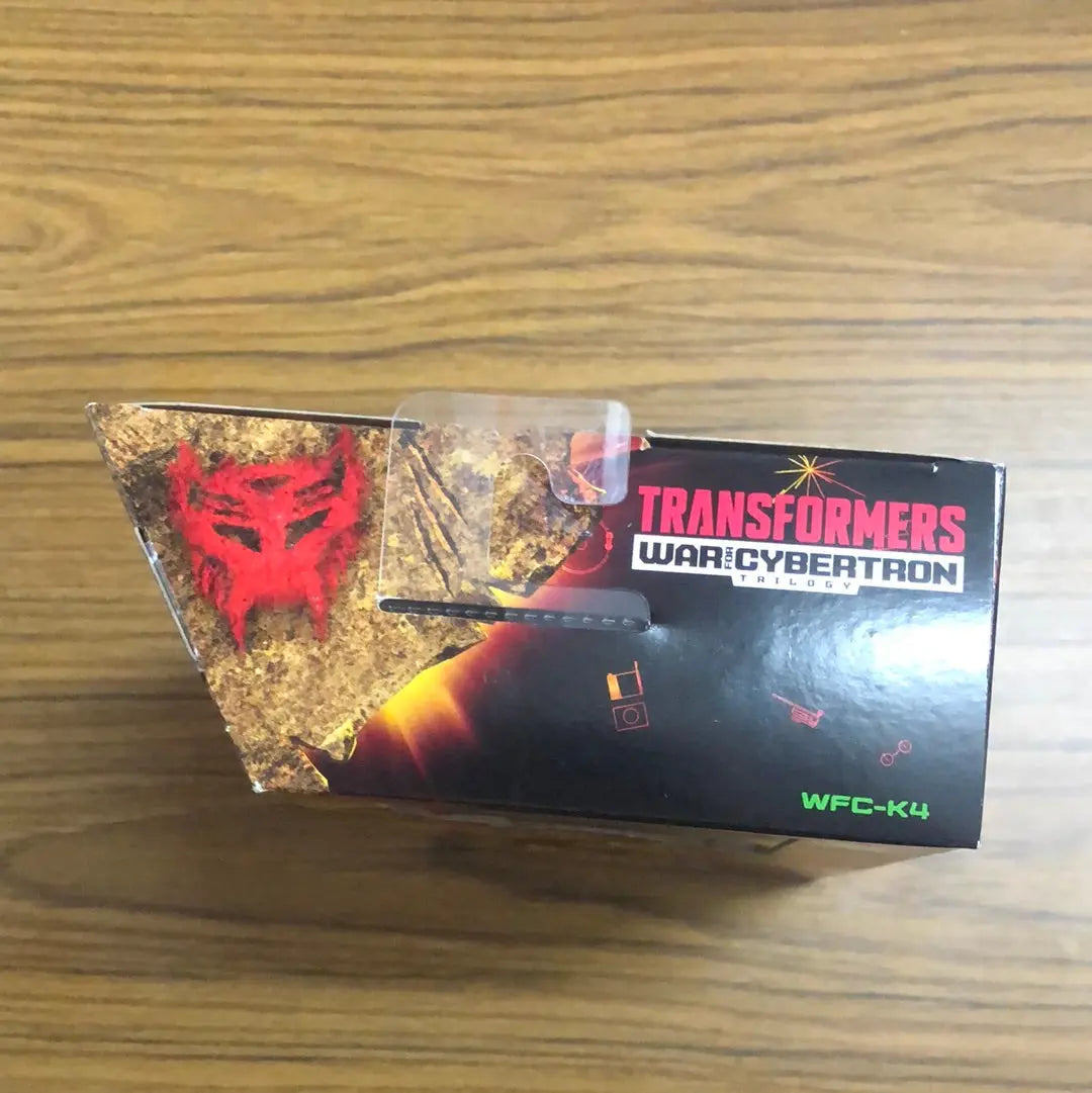 Transformers: Generations - Cheetor War for Cybertron Kingdom Deluxe 5.5” Figure FRENLY BRICKS - Open 7 Days