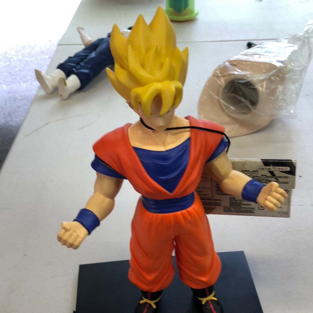 12” Dragon Ball Super Saiyan Goku Banpresto 2003 Vintage Figure FRENLY BRICKS - Open 7 Days