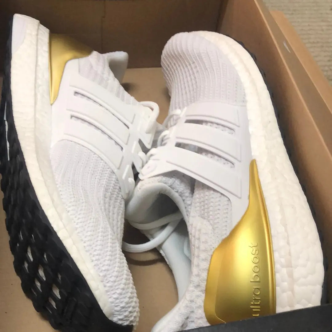 Adidas Ultra Boost 4.0 DNA US.11.5 FRENLY BRICKS - Open 7 Days