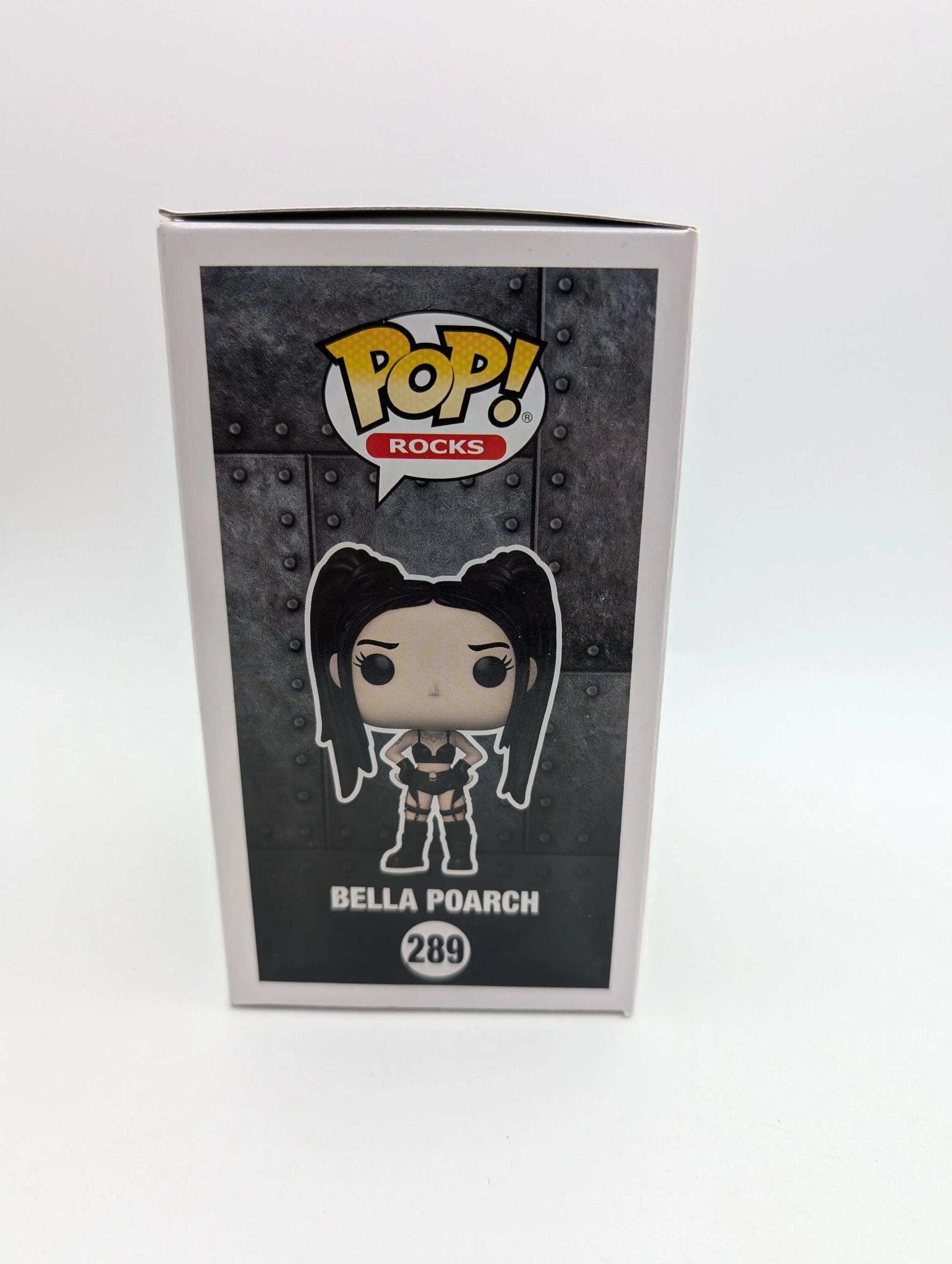 Bella Poarch - Bella Poarch Build A Bitch Pop! Vinyl Figure #289 FRENLY BRICKS - Open 7 Days