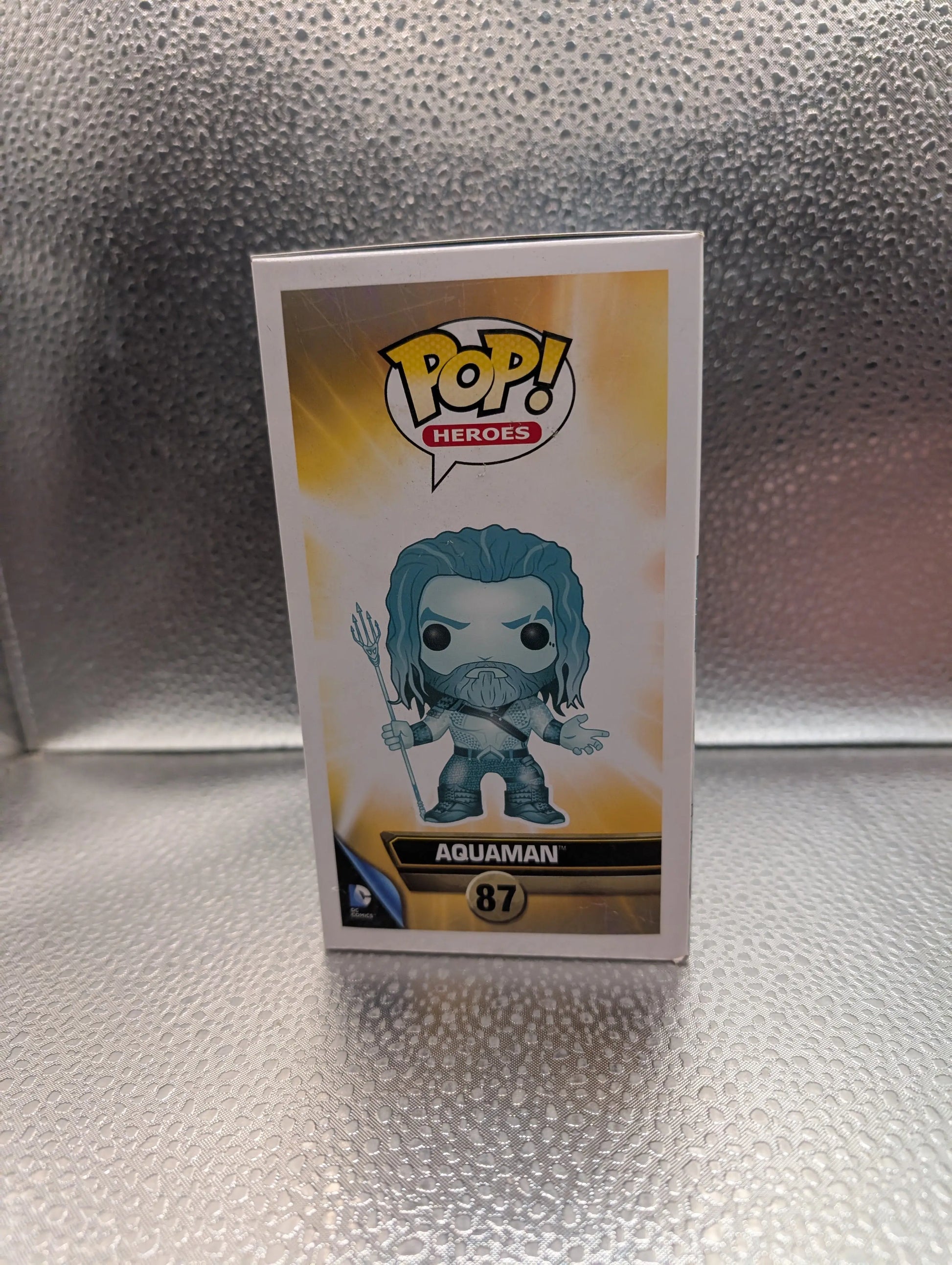 FUNKO Pop Vinyl Aquaman #87 FRENLY BRICKS - Open 7 Days