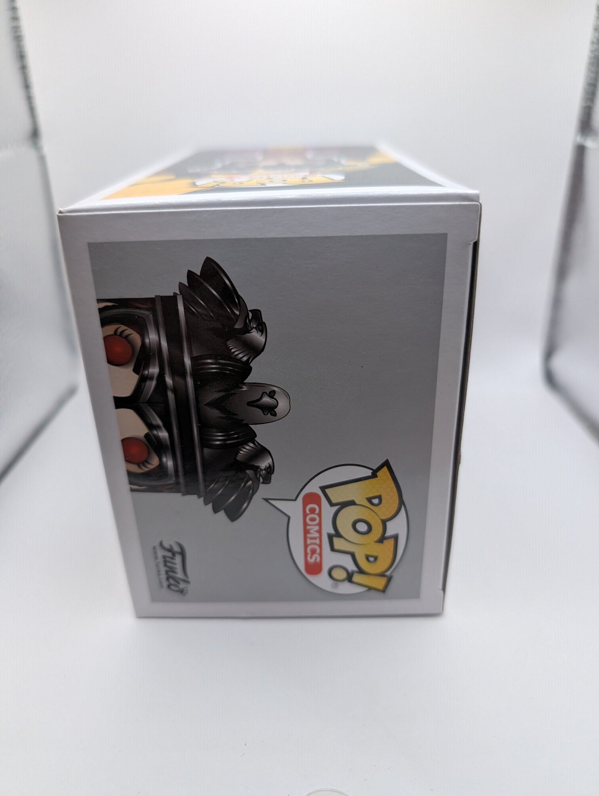 Comics Funko Pop - The Queen of Blood - Hellboy - No. 06 FRENLY BRICKS - Open 7 Days