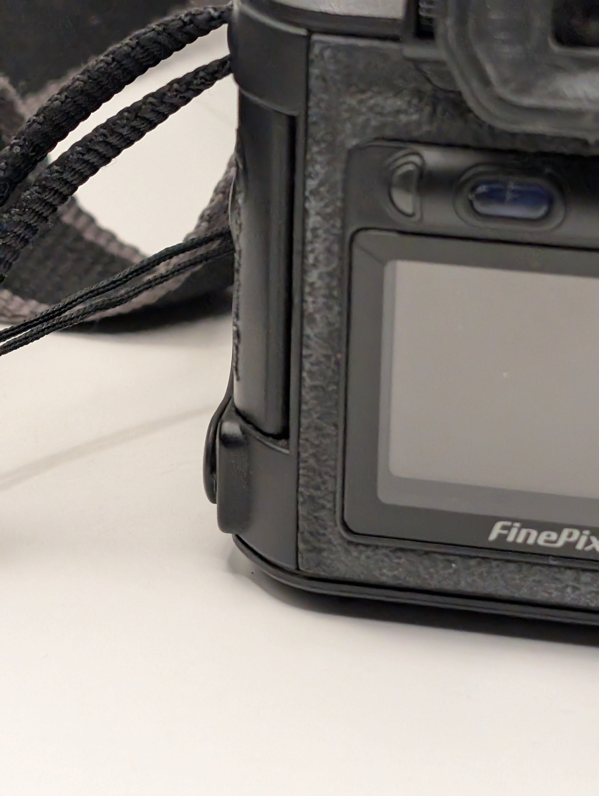 Fujifilm FinePix S5000 Digital Camera Black  Untested No Battery FRENLY BRICKS - Open 7 Days
