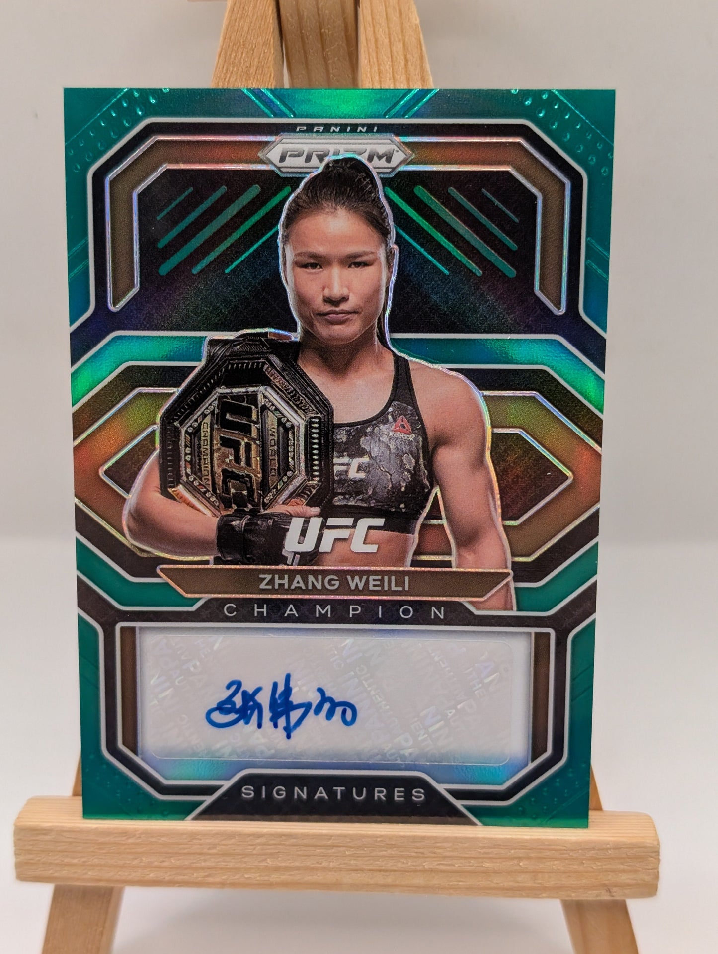 Zhang Weili Champion Signatures Auto Green Prizm - 2021 Panini Prizm UFC - TY FRENLY BRICKS - Open 7 Days