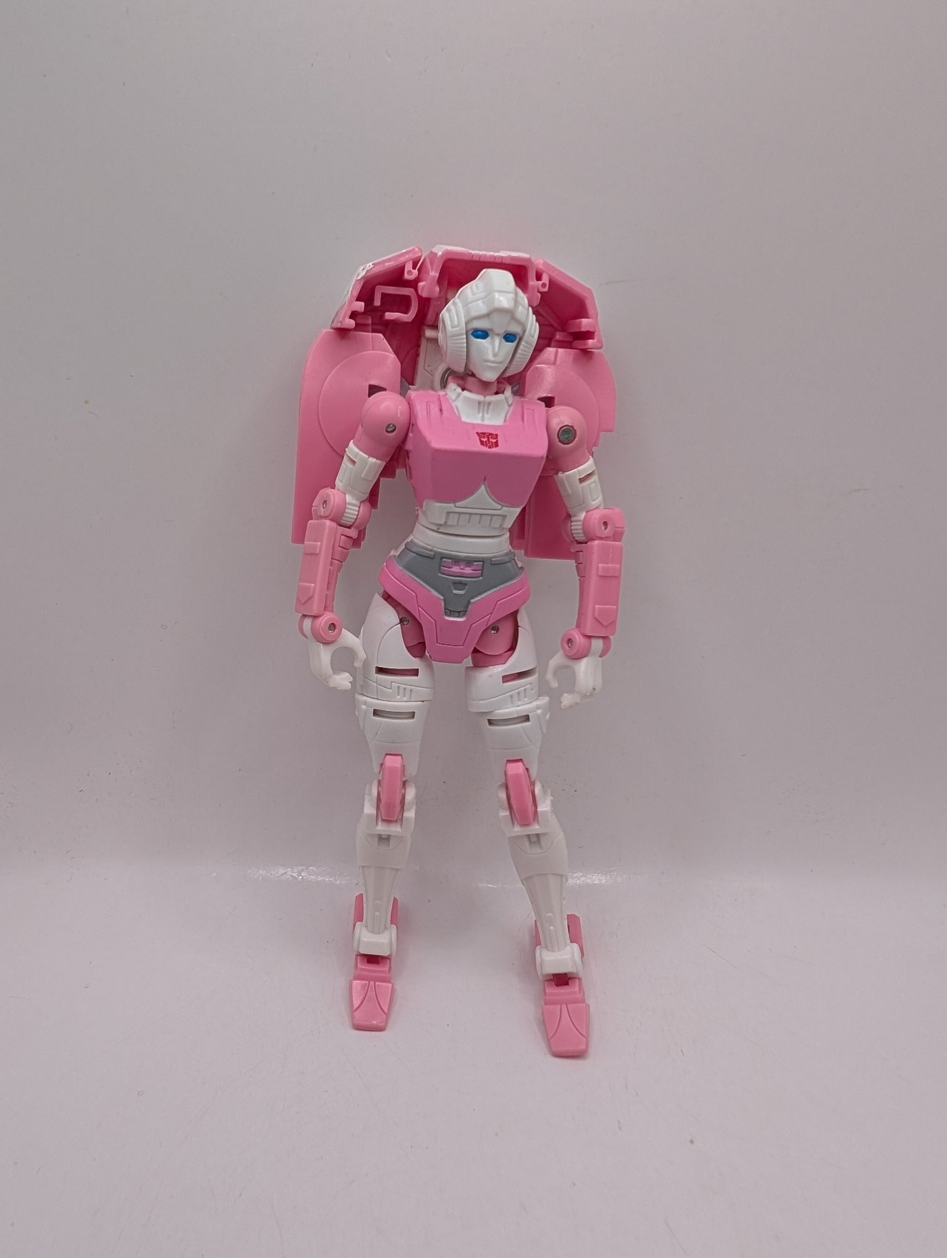 Hasbro Transformers Generations War for Cybertron: Earthrise Deluxe 5.5" Arcee Toy LOOSE FRENLY BRICKS - Open 7 Days