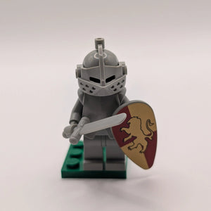 Lego Harry Potter hp015 Statue Gryffindor Knight Minifig w/Shield 4709 Castle FRENLY BRICKS - Open 7 Days
