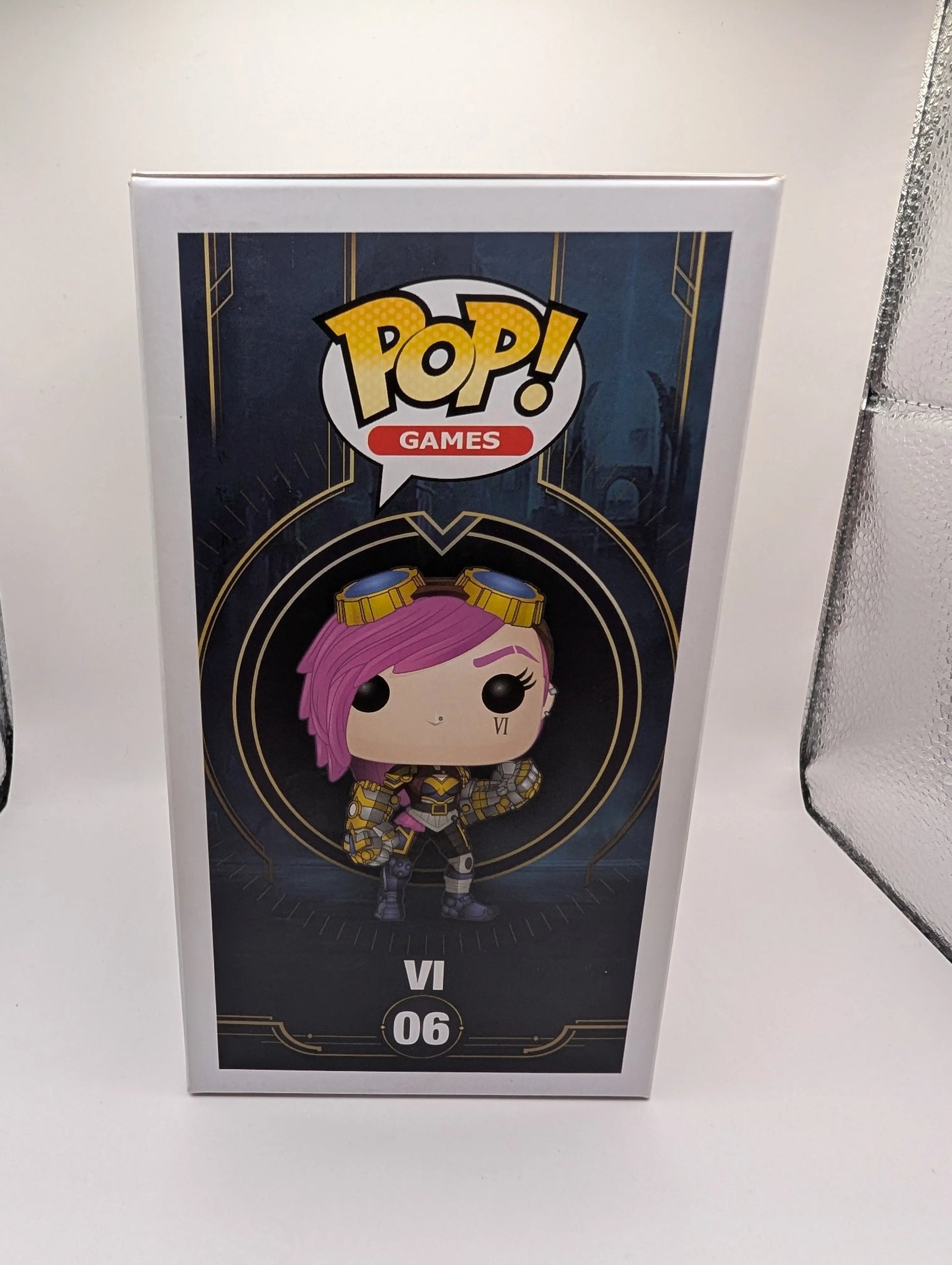 League of Legends #06 Vi Funko Pop! VAULTED Rare FRENLY BRICKS - Open 7 Days