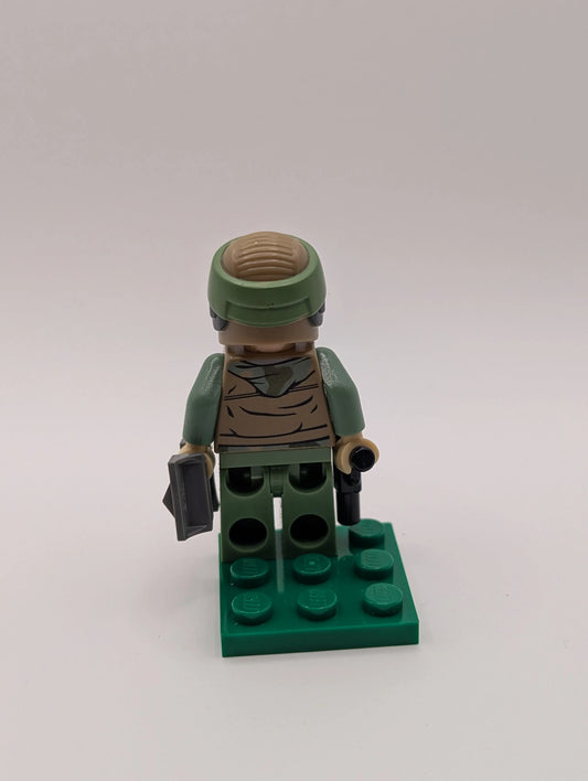 LEGO Star Wars Endor Rebel Commando minifig 9489 FRENLY BRICKS - Open 7 Days