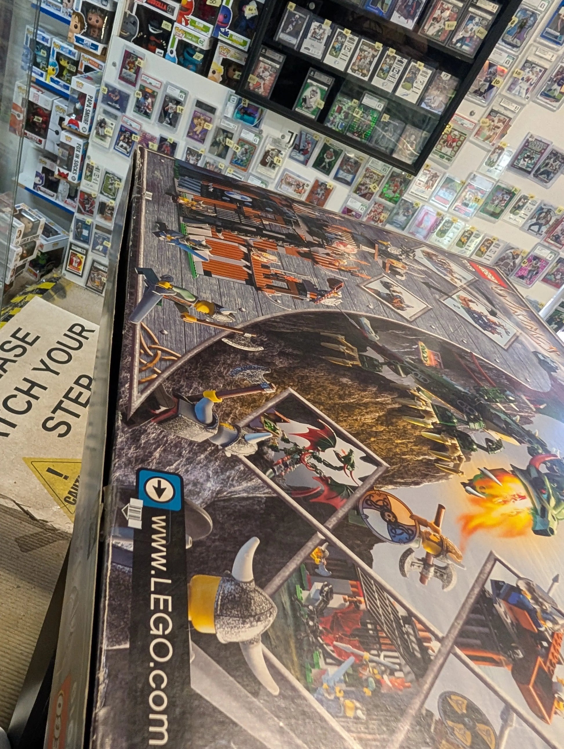 LEGO Vikings: Viking Fortress Against the Fafnir Dragon (7019) FRENLY BRICKS - Open 7 Days