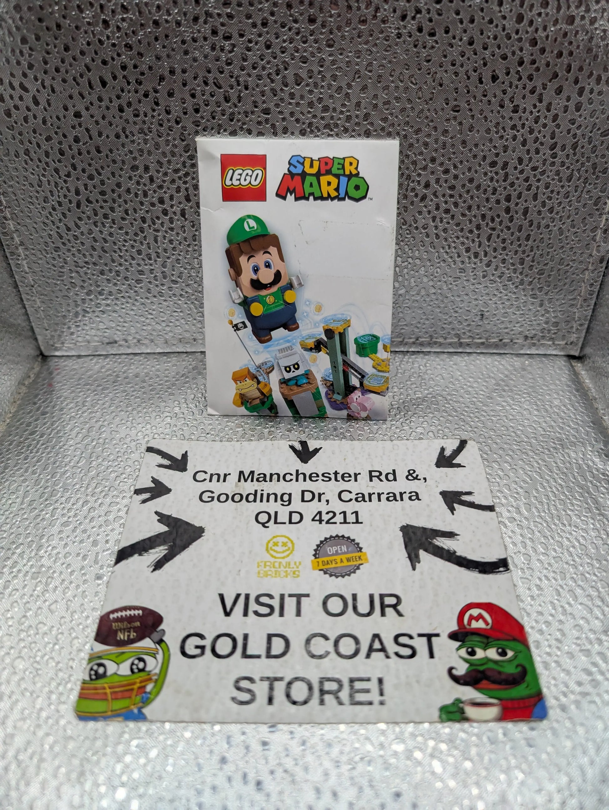 LEGO Luigi Collectable Super Mario VIP Keychain FRENLY BRICKS - Open 7 Days