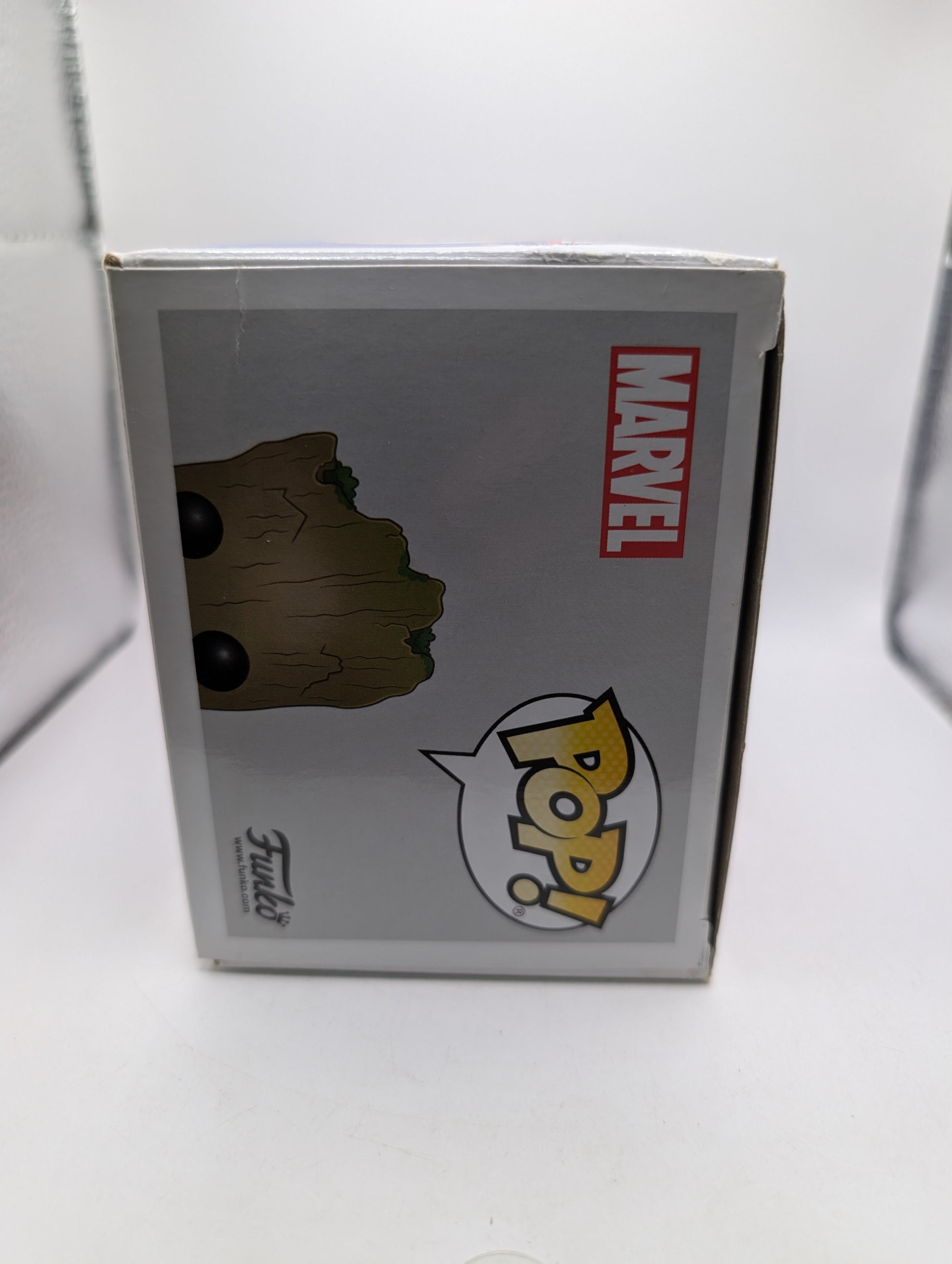 Funko Pop! Groot w/Mix Tape #260 - Marvel Collector Corps Exclusive FRENLY BRICKS - Open 7 Days