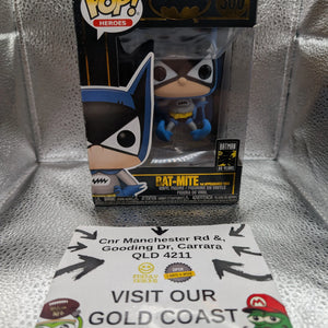 Funko Pop! DC 300 BATMITE 4