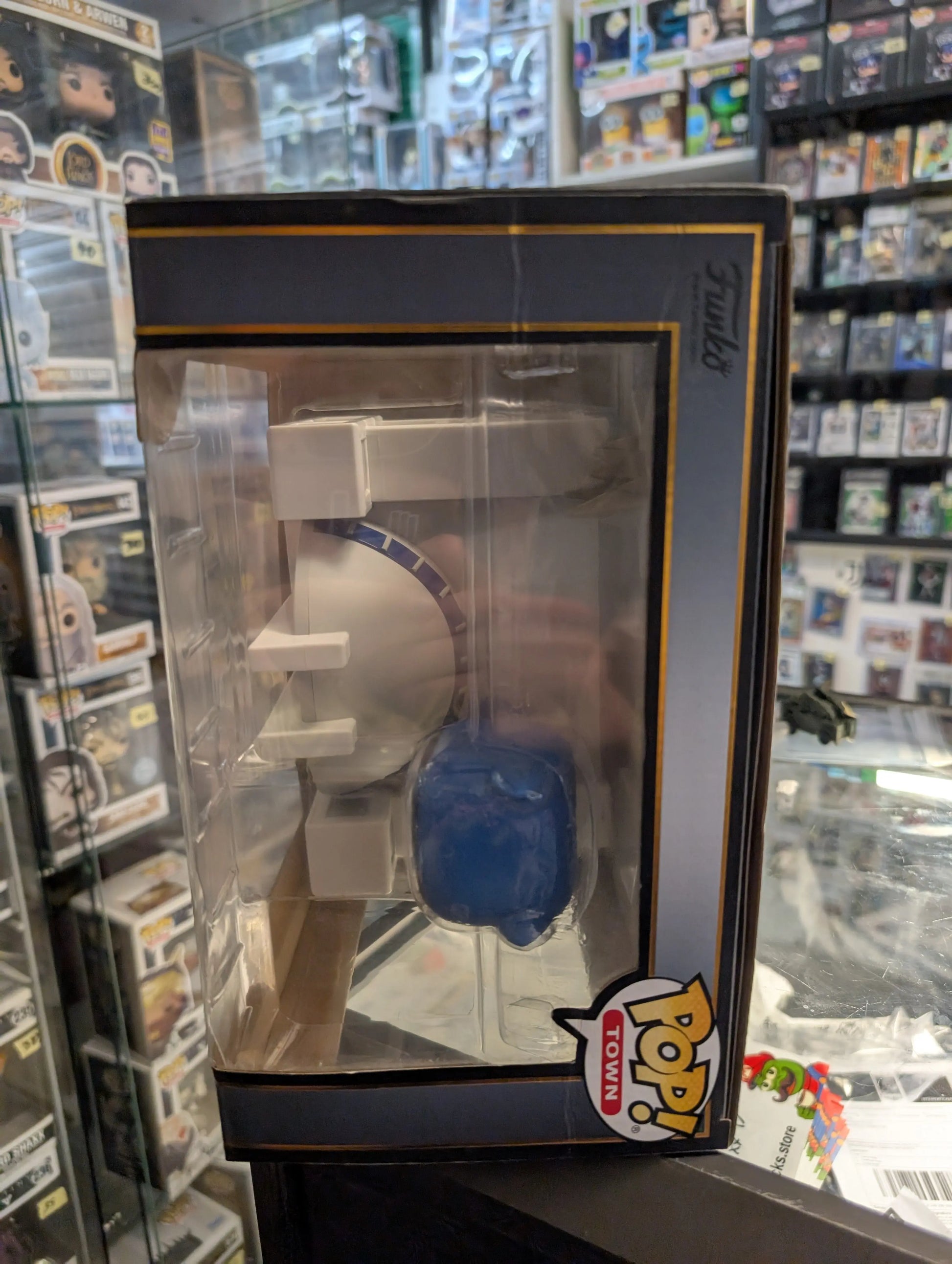 Funko Pop! Town: DC Comics - Batman Vinyl Figure 09 FRENLY BRICKS - Open 7 Days