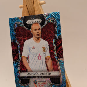 Prizm World Cup 2018 Andres Iniesta Spain Light Blue Lazer /125