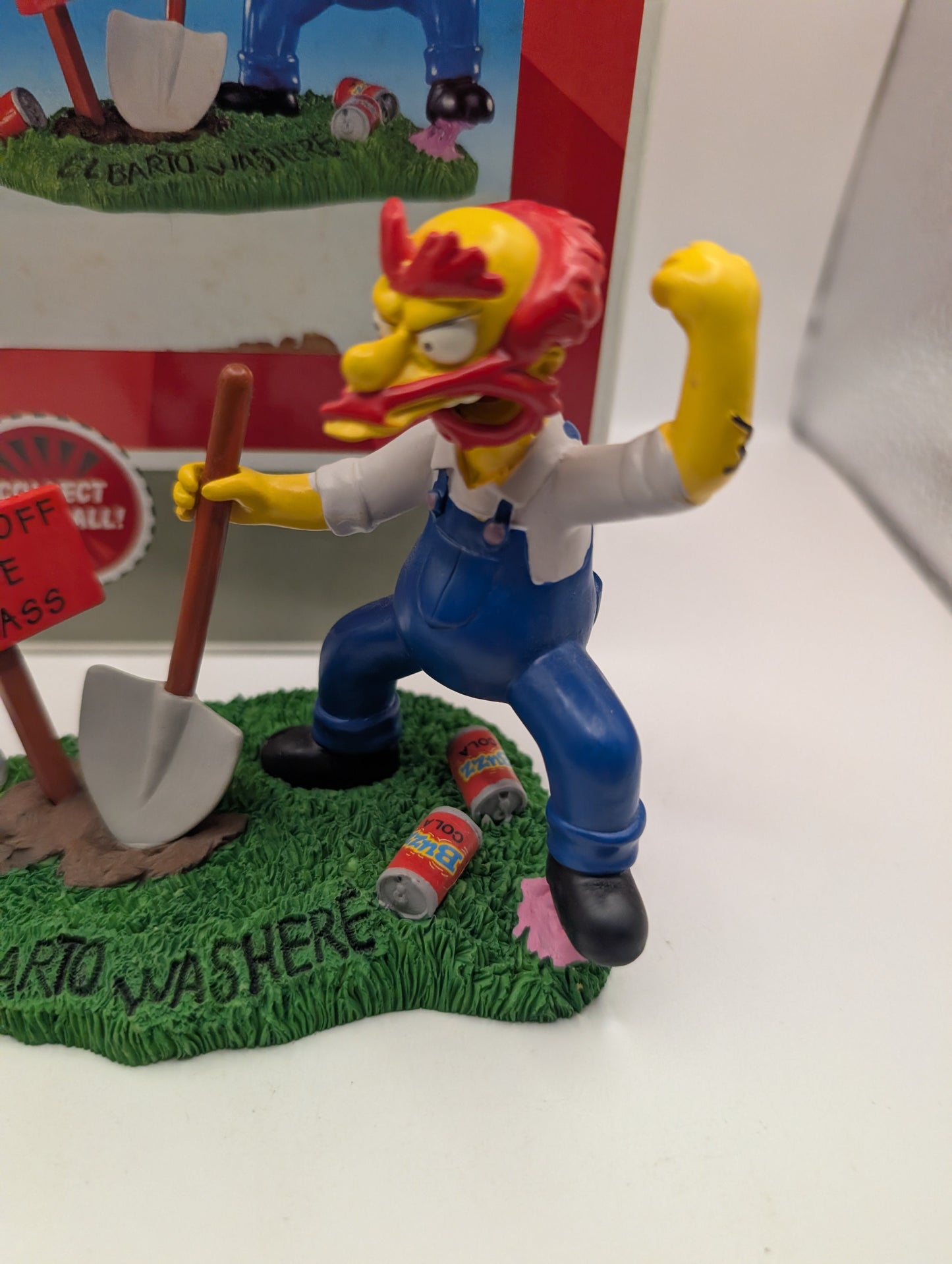 The Simpsons sculpture "Make Way for Willie"  Springfield citizens sculpture with Box FRENLY BRICKS - Open 7 Days